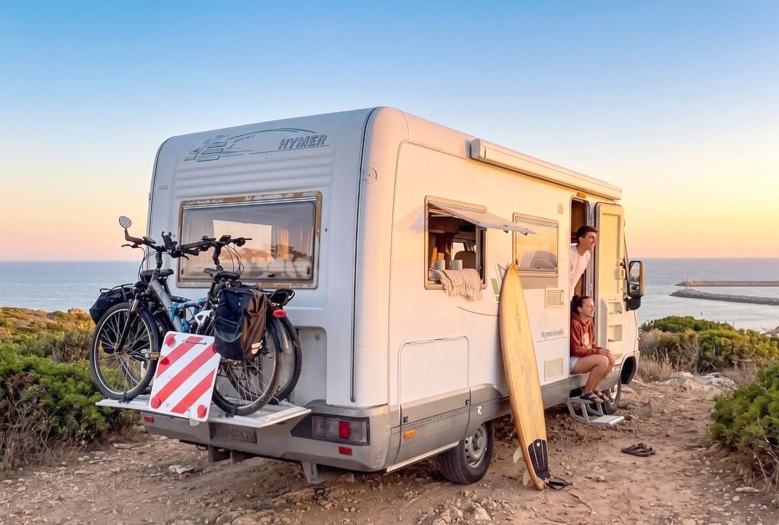 Vista de 3/4 Mercedes Hymer - Yescapa