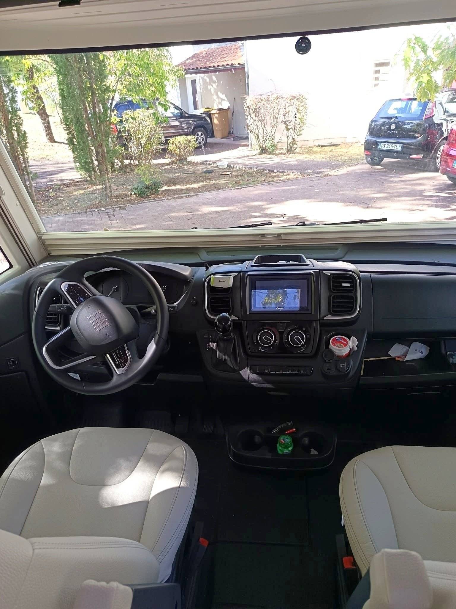 Rapido 8066Df
