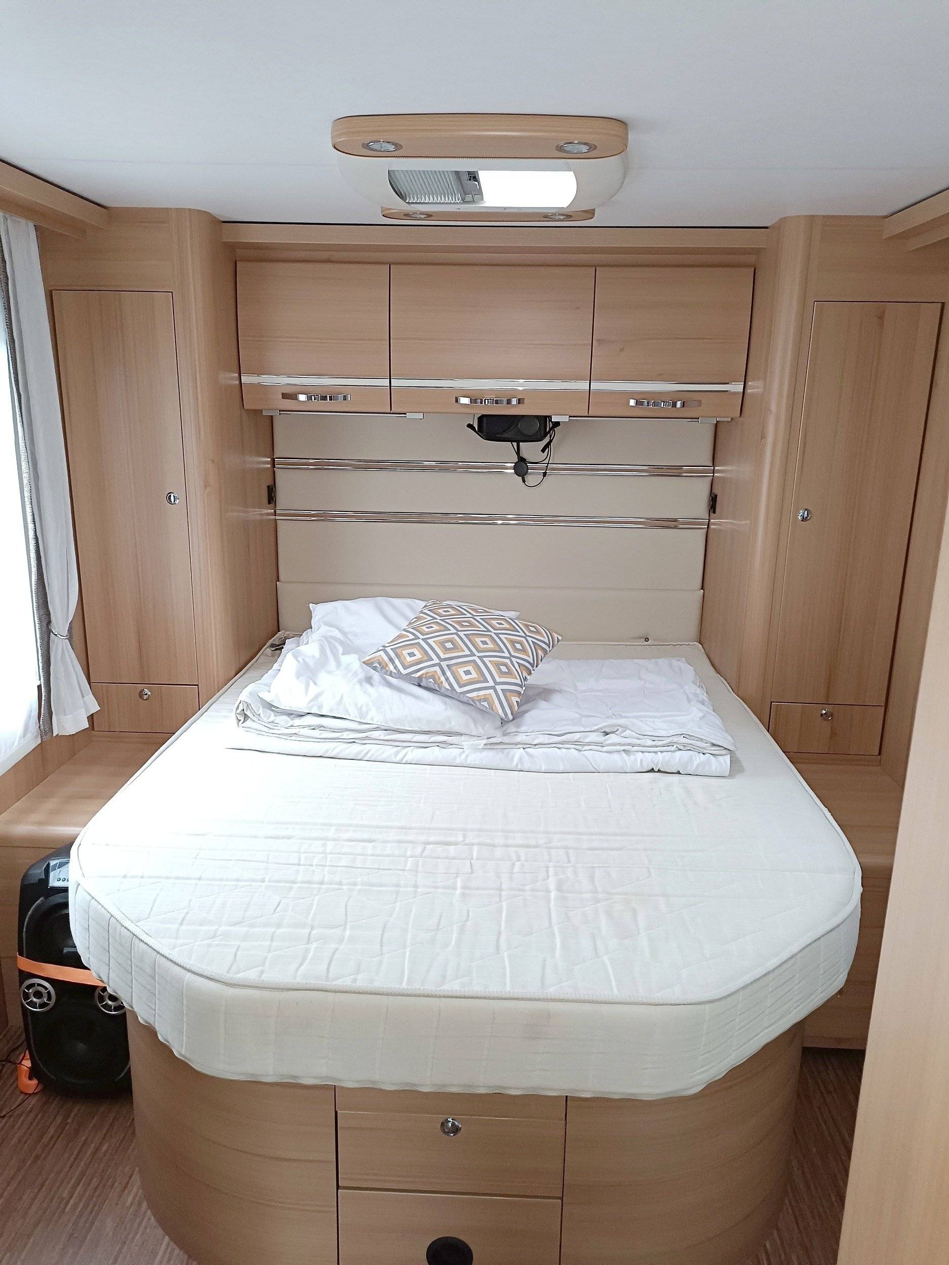 Plazas en cama Fiat FIAT DUCATO - Yescapa