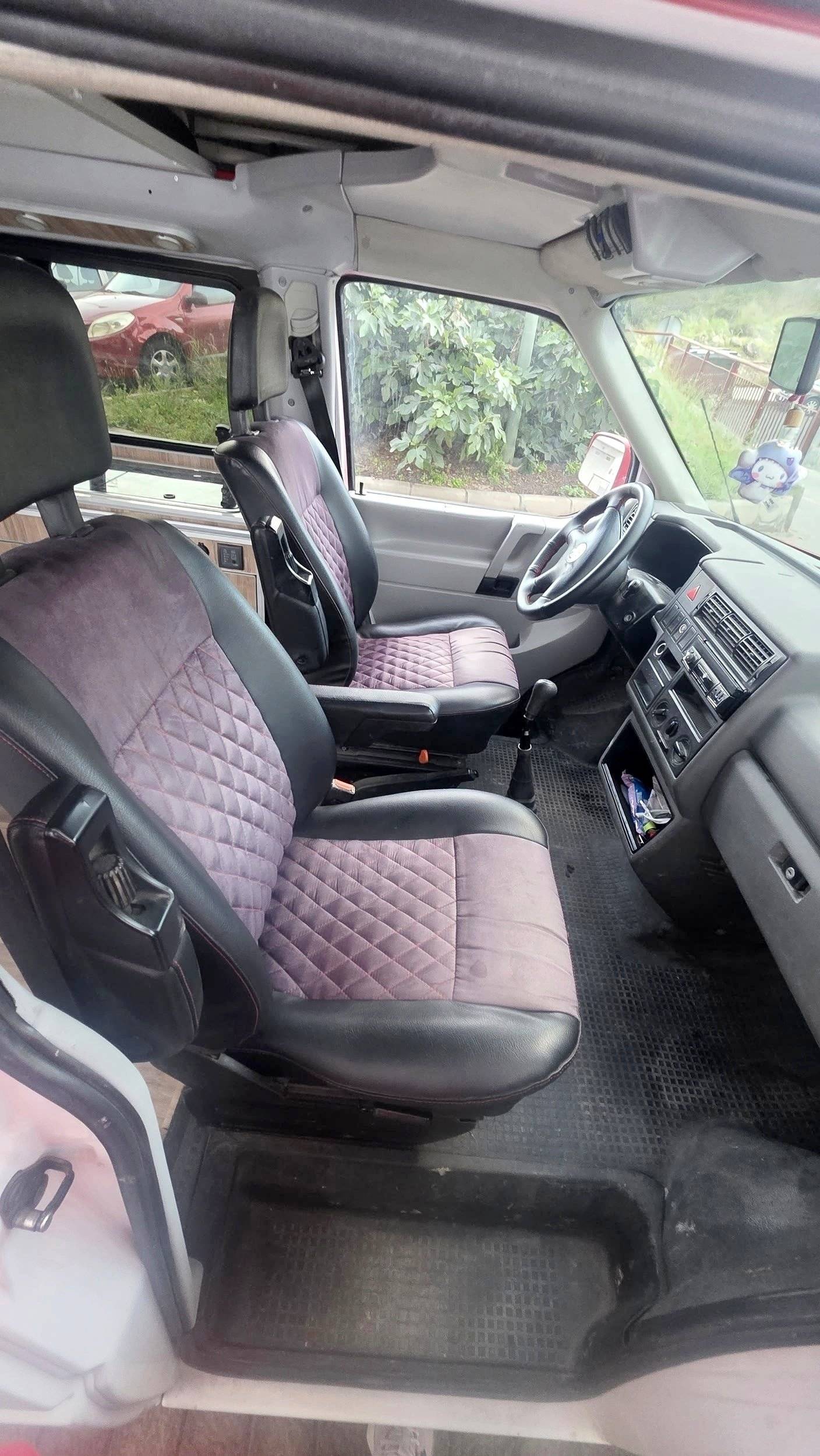 Driver's compartment  - Yescapa