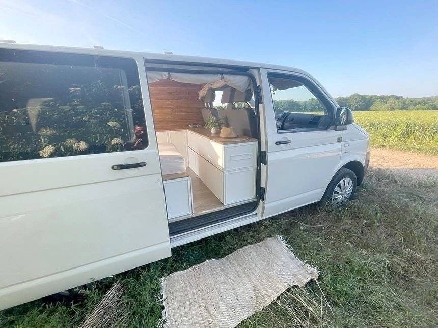 Volkswagen T5 2,0 l 102 ch