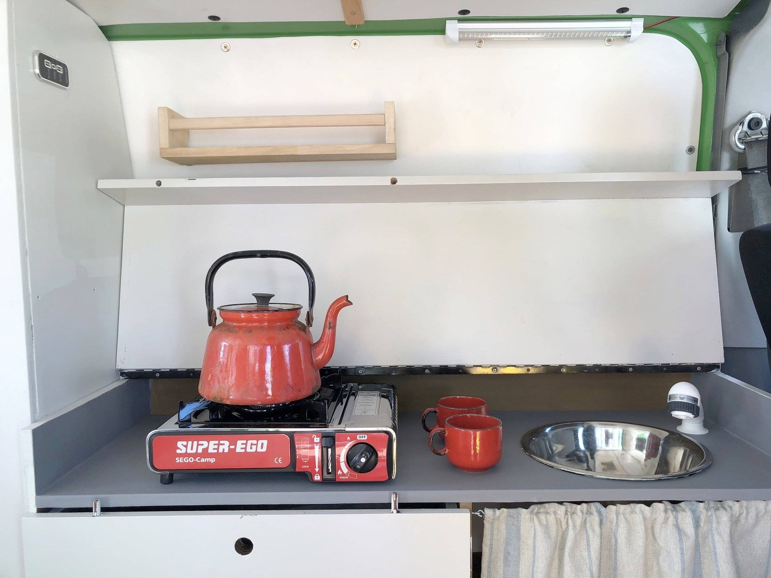 3 C Cartier/Brisebras Volkswagen Transporter