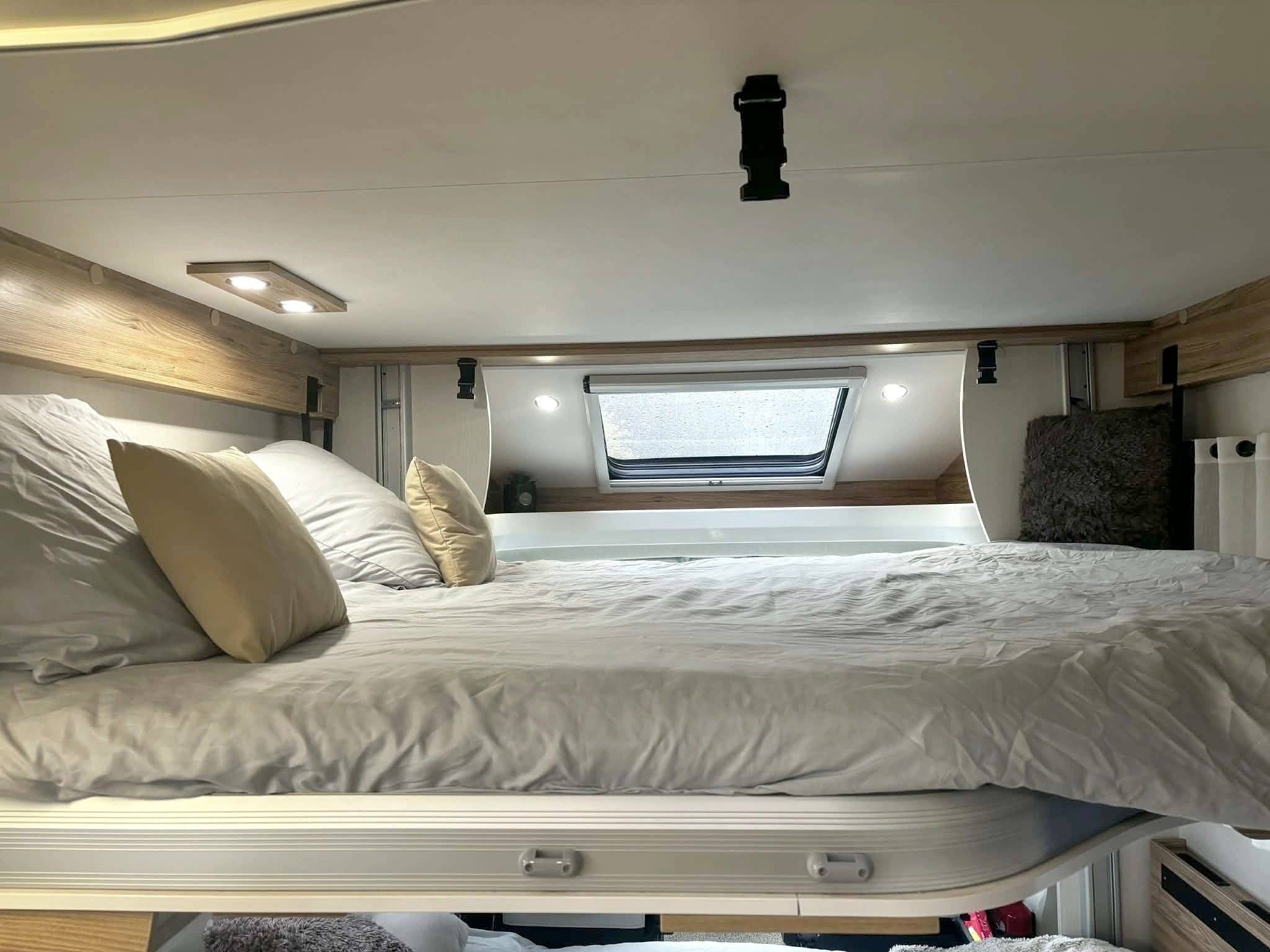 Bavaria BAVARIA T696D