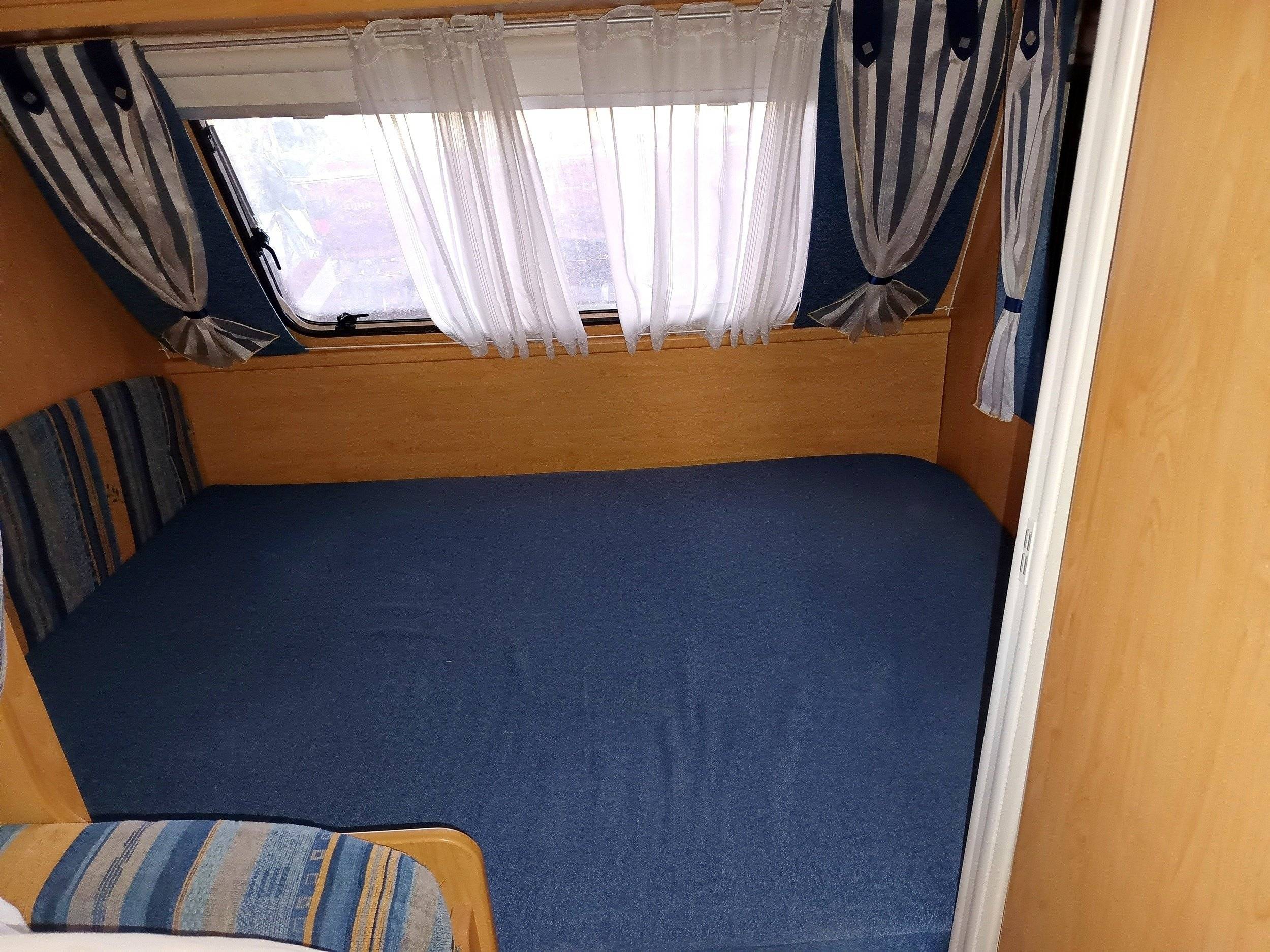 Berth  - Yescapa