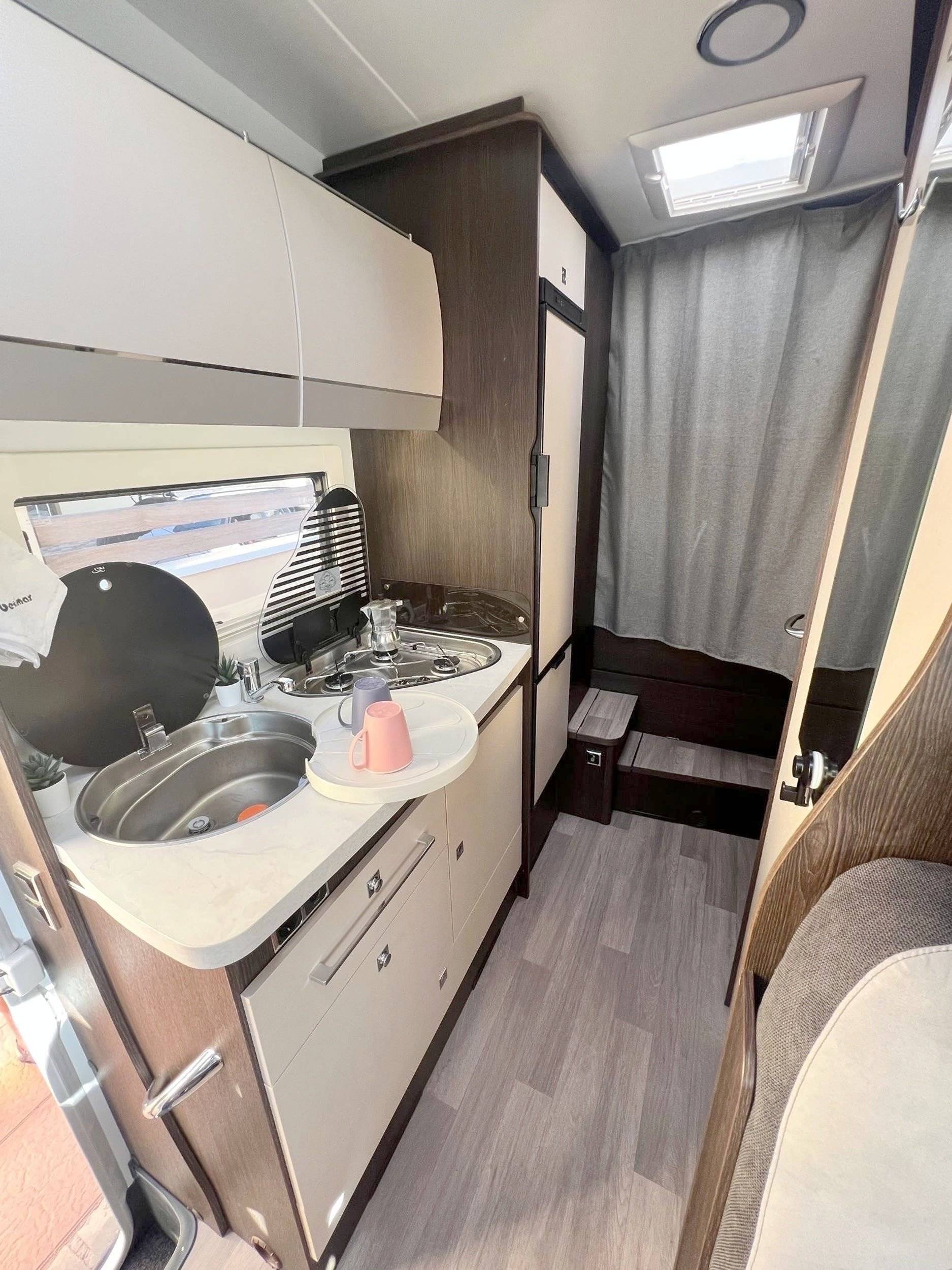 Coachbuilt RV 