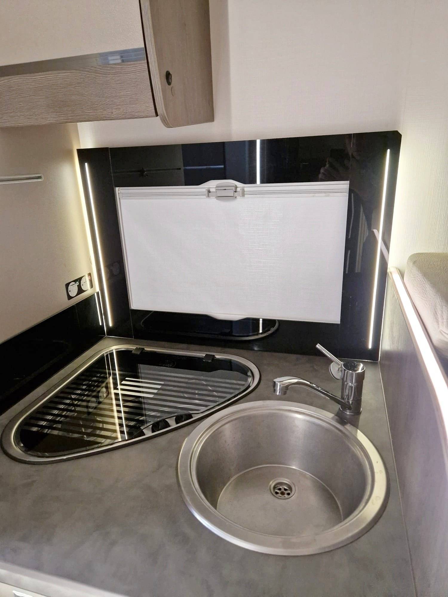 Challenger 358EB Graphite