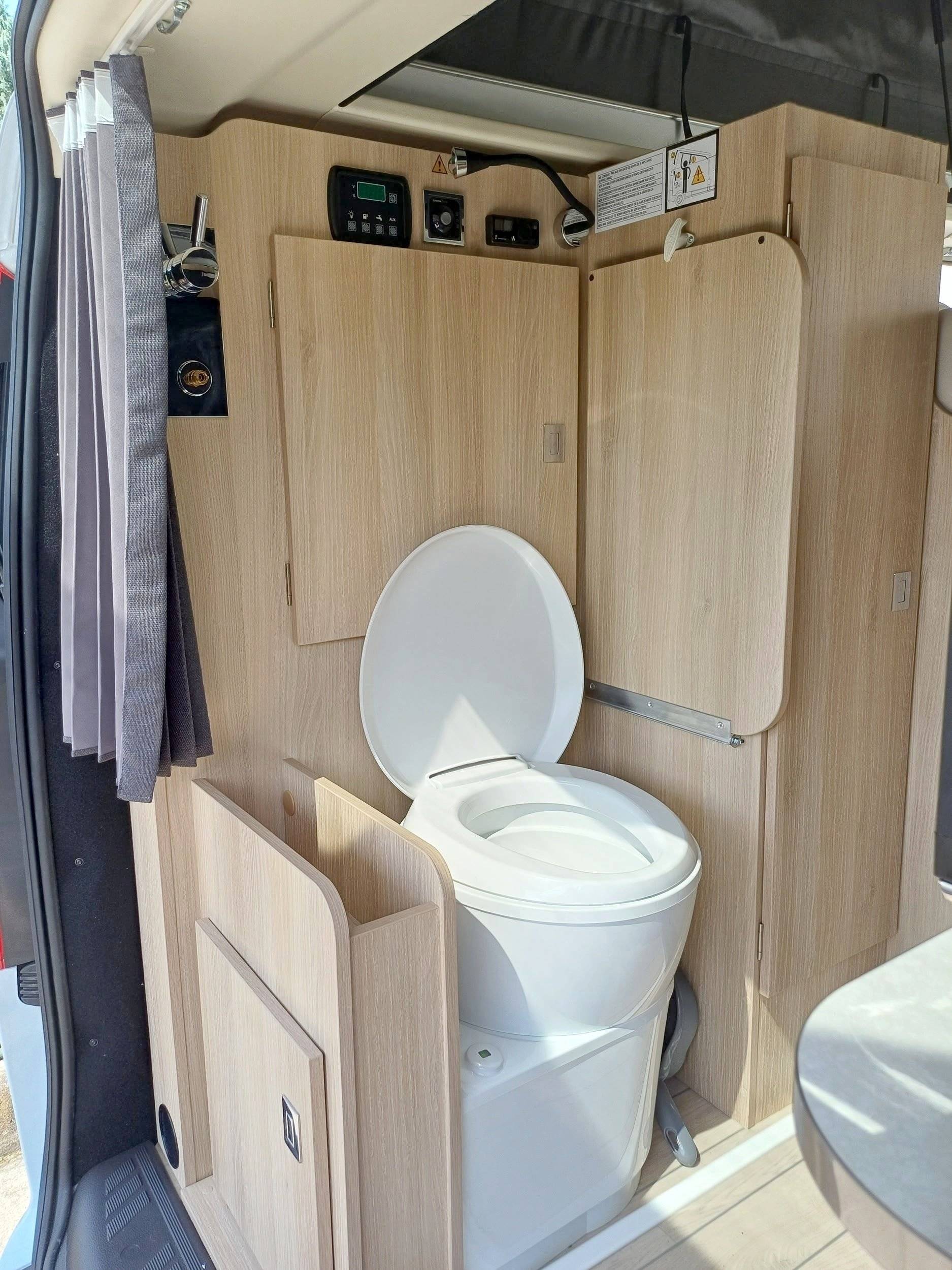 Campérêve Custom 2,0 l 130 ch