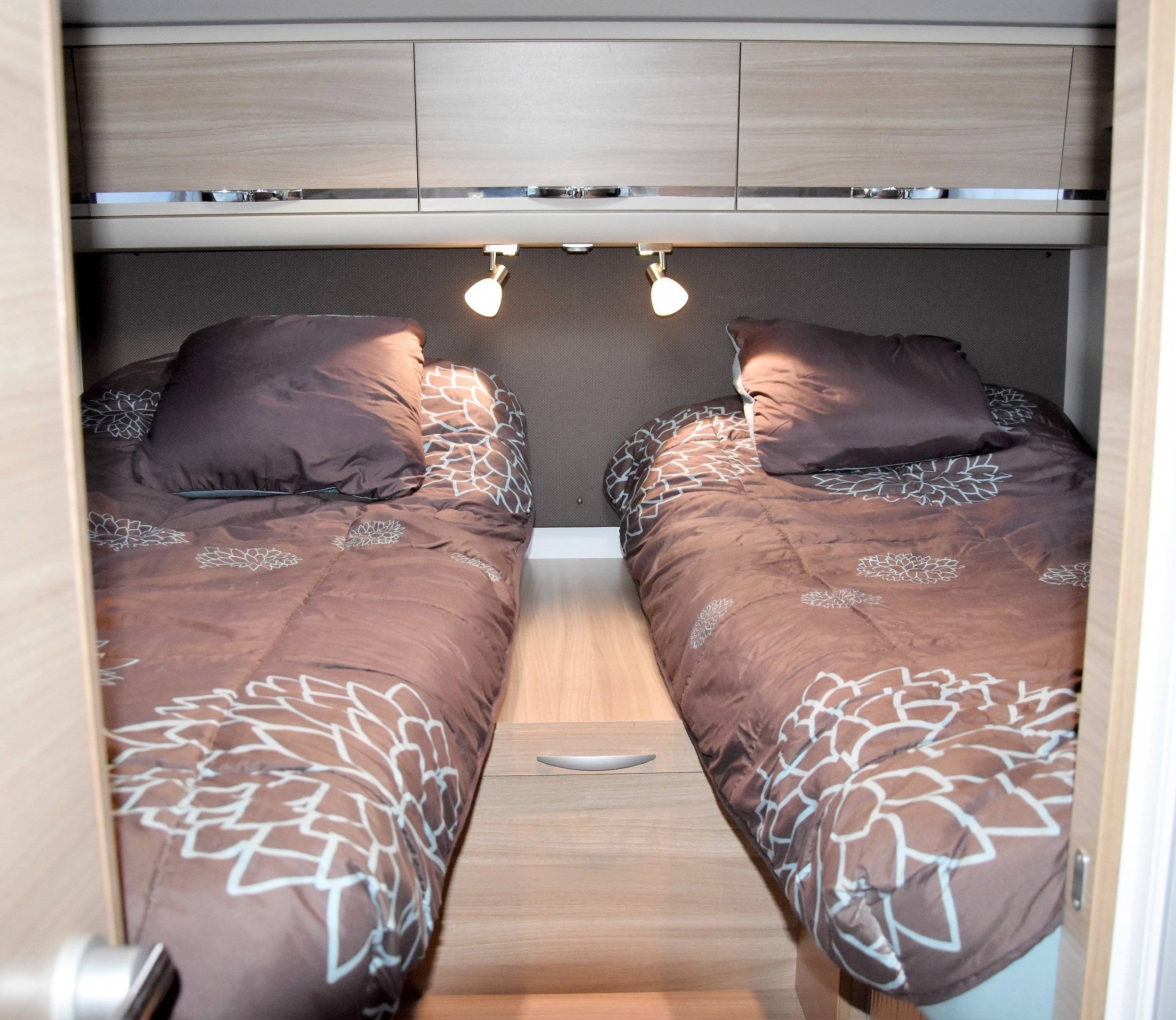 ADRIA Matrix Access 670SL