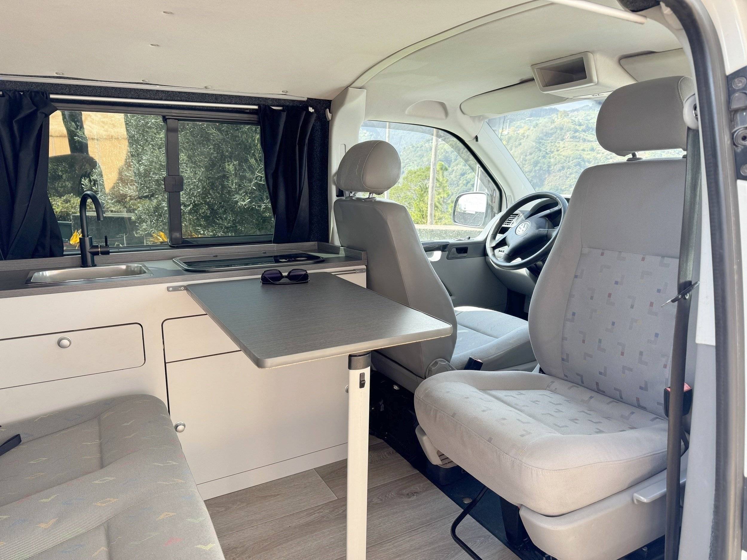 Volkswagen Volkswagen Multivan T5 Camper 2.5 TDI