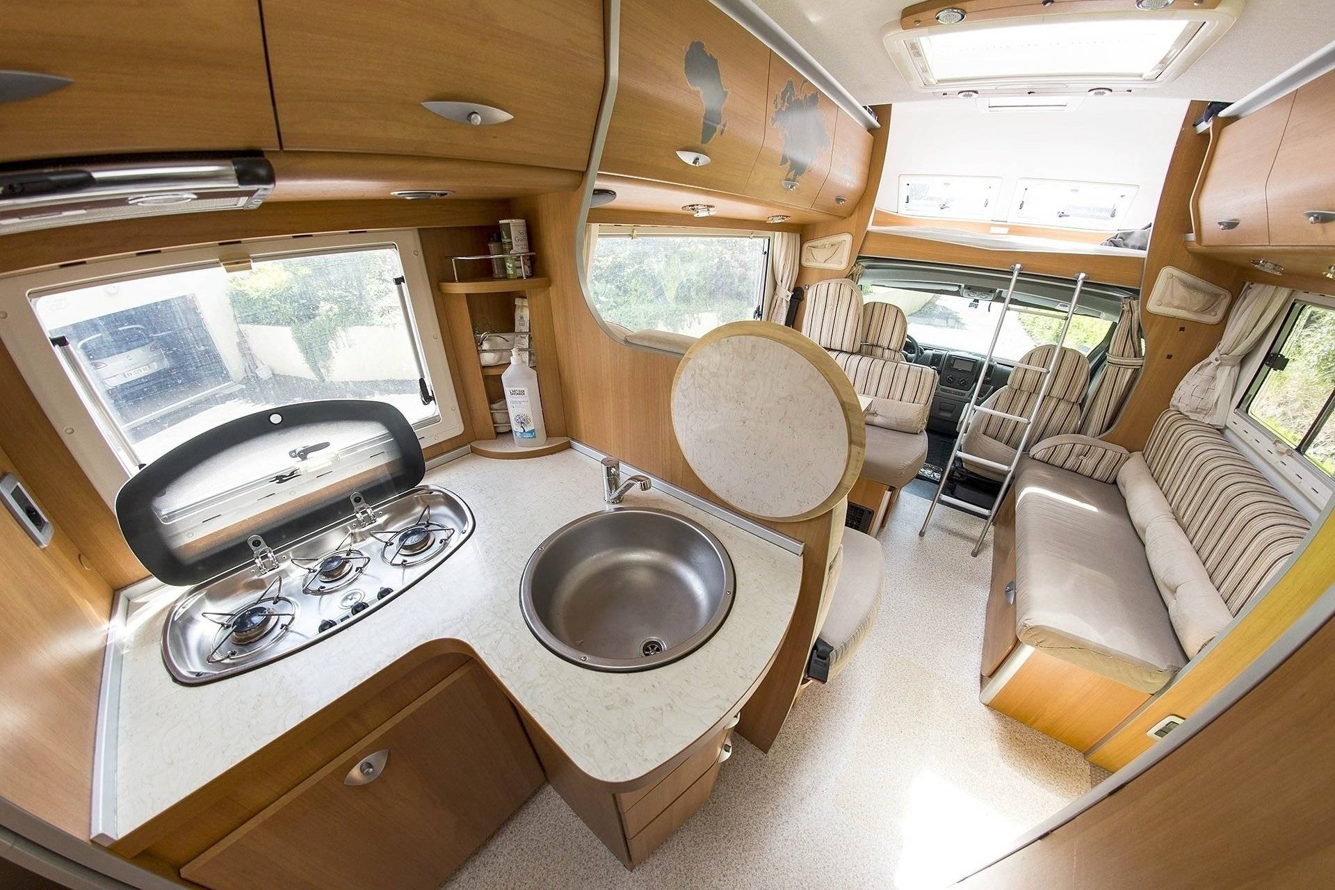 Dinette Fiat Fiat ducato - Yescapa