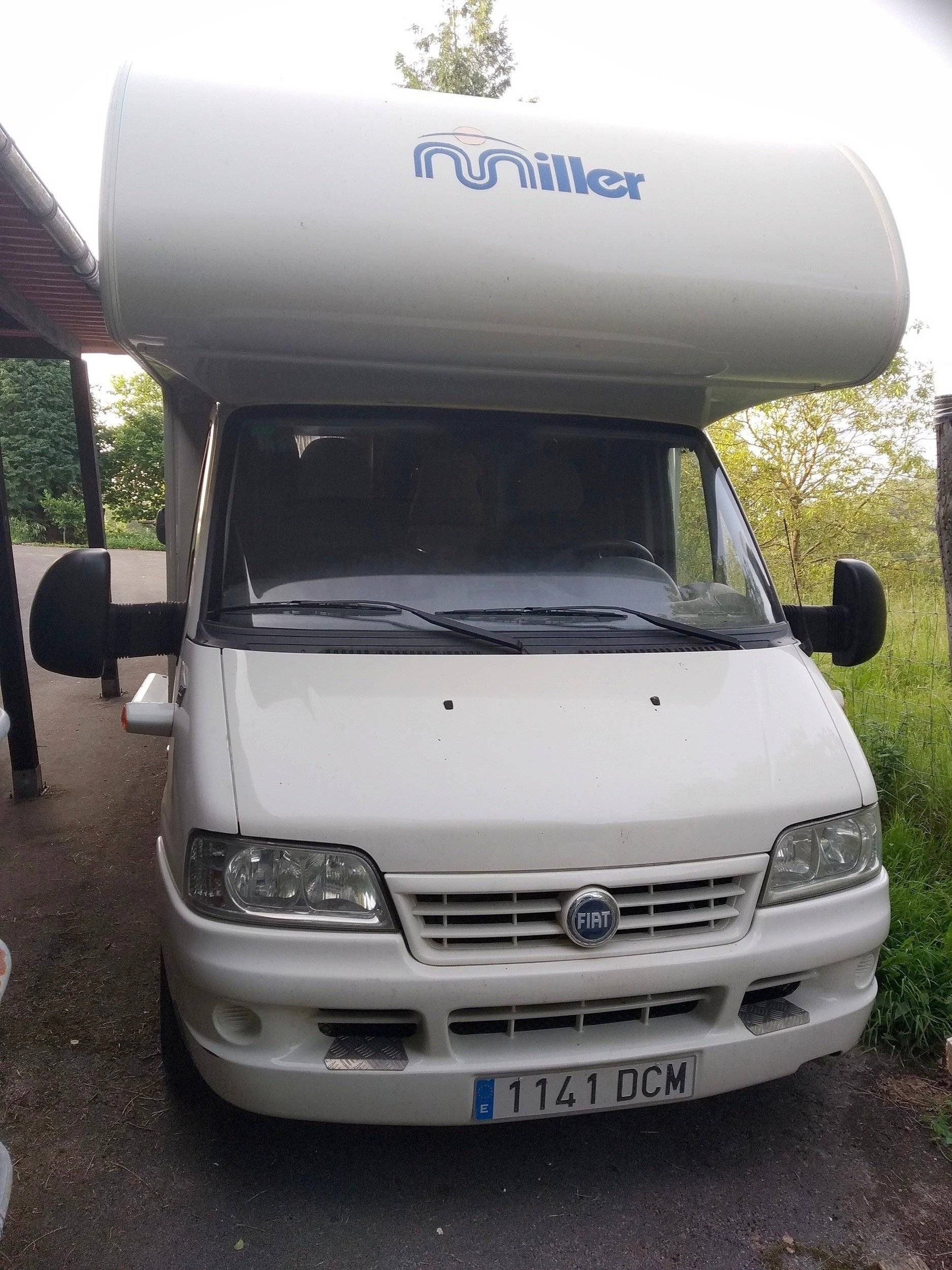 Front view from 3/4 Fiat 2.8JTD - Yescapa