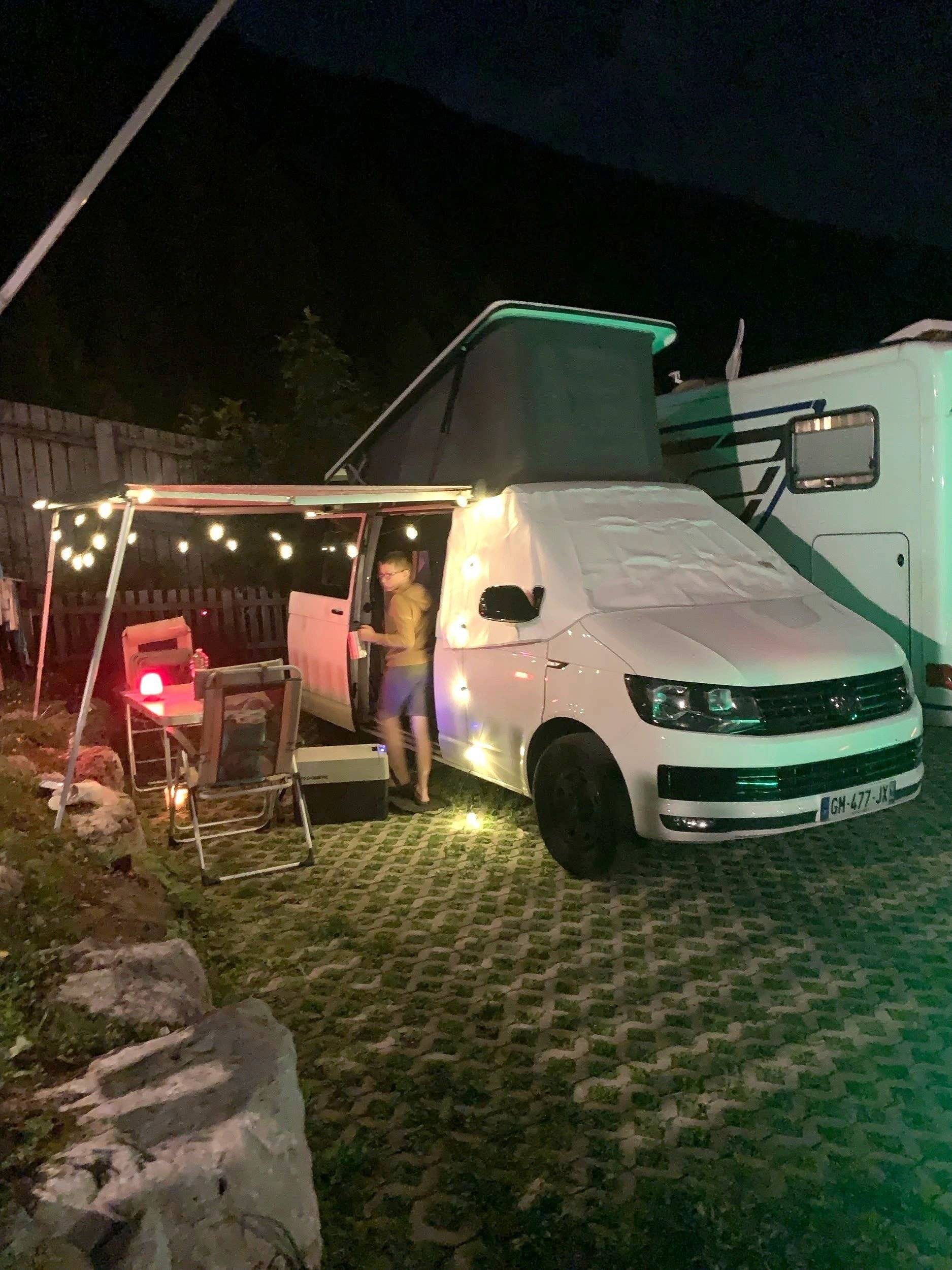 Combeing Combeing full