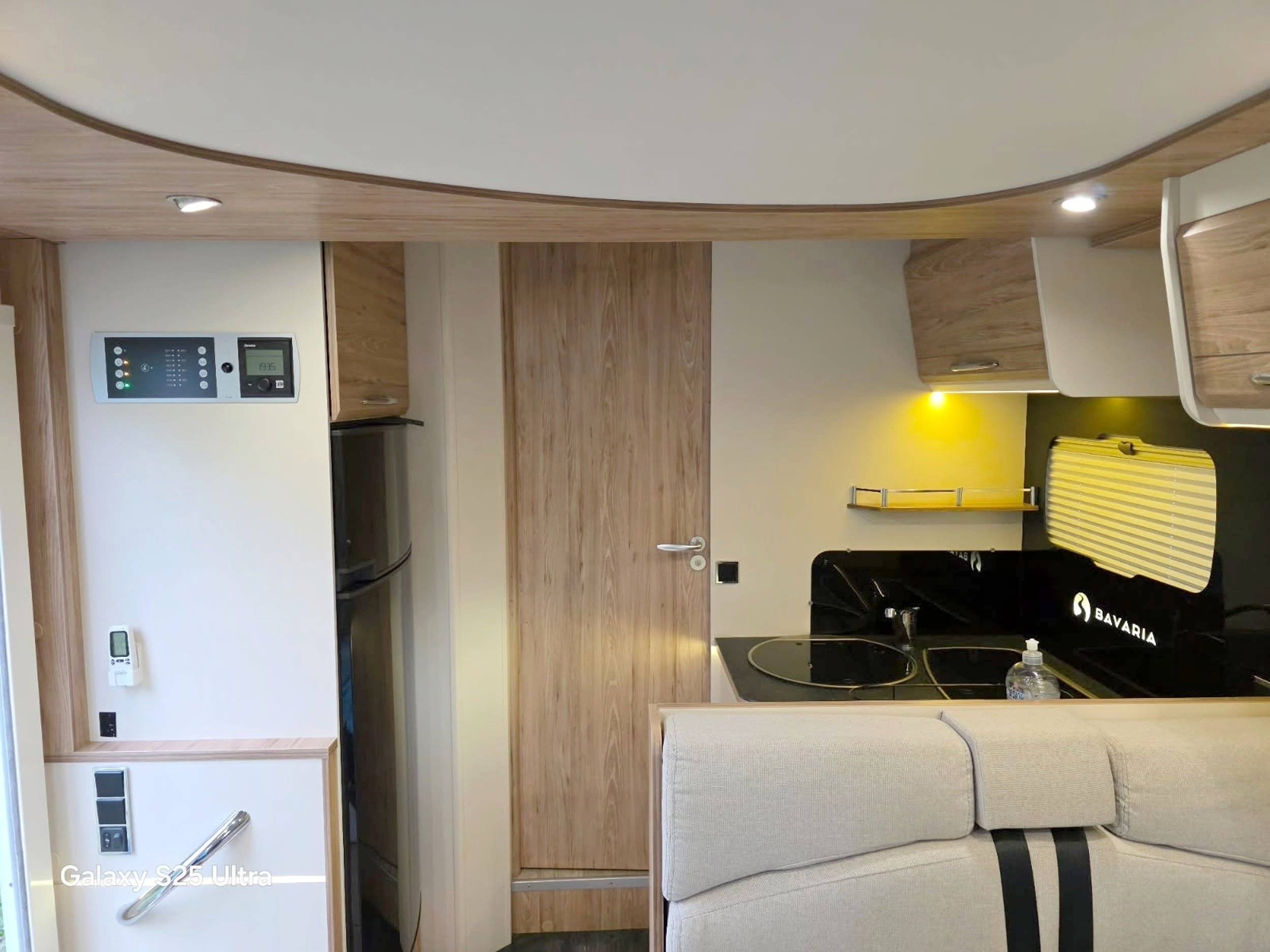 Bavaria T746 C Style