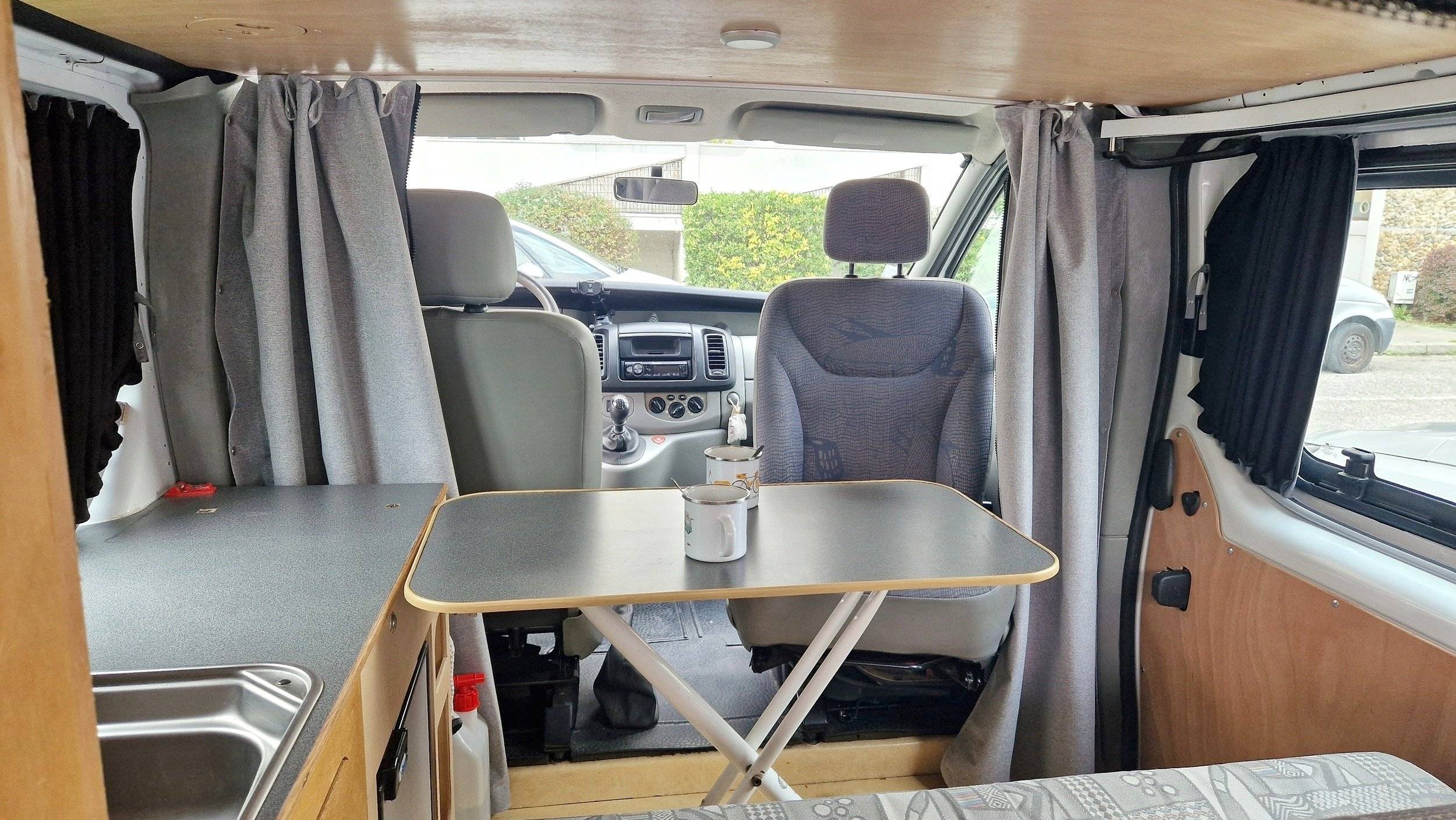 Coin repas Renault Renault Trafic - Yescapa