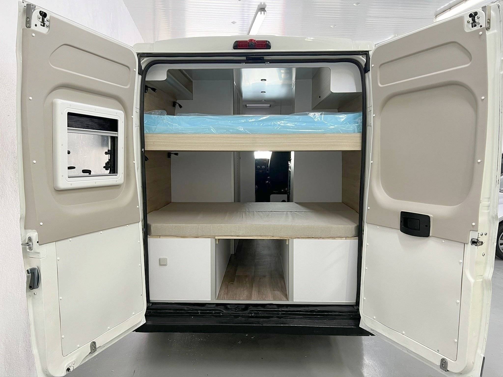 Plazas en cama Citroën Jumper 2,0 l 130 ch - Yescapa