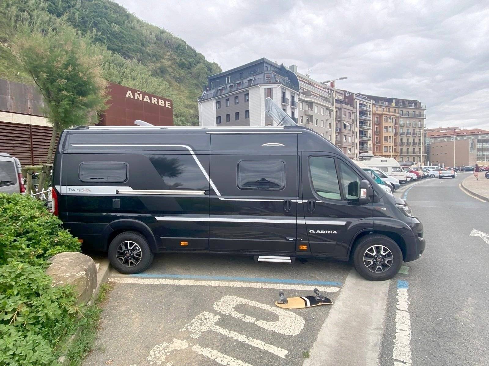 Vista frontale a ¾ Fiat ducato - Yescapa