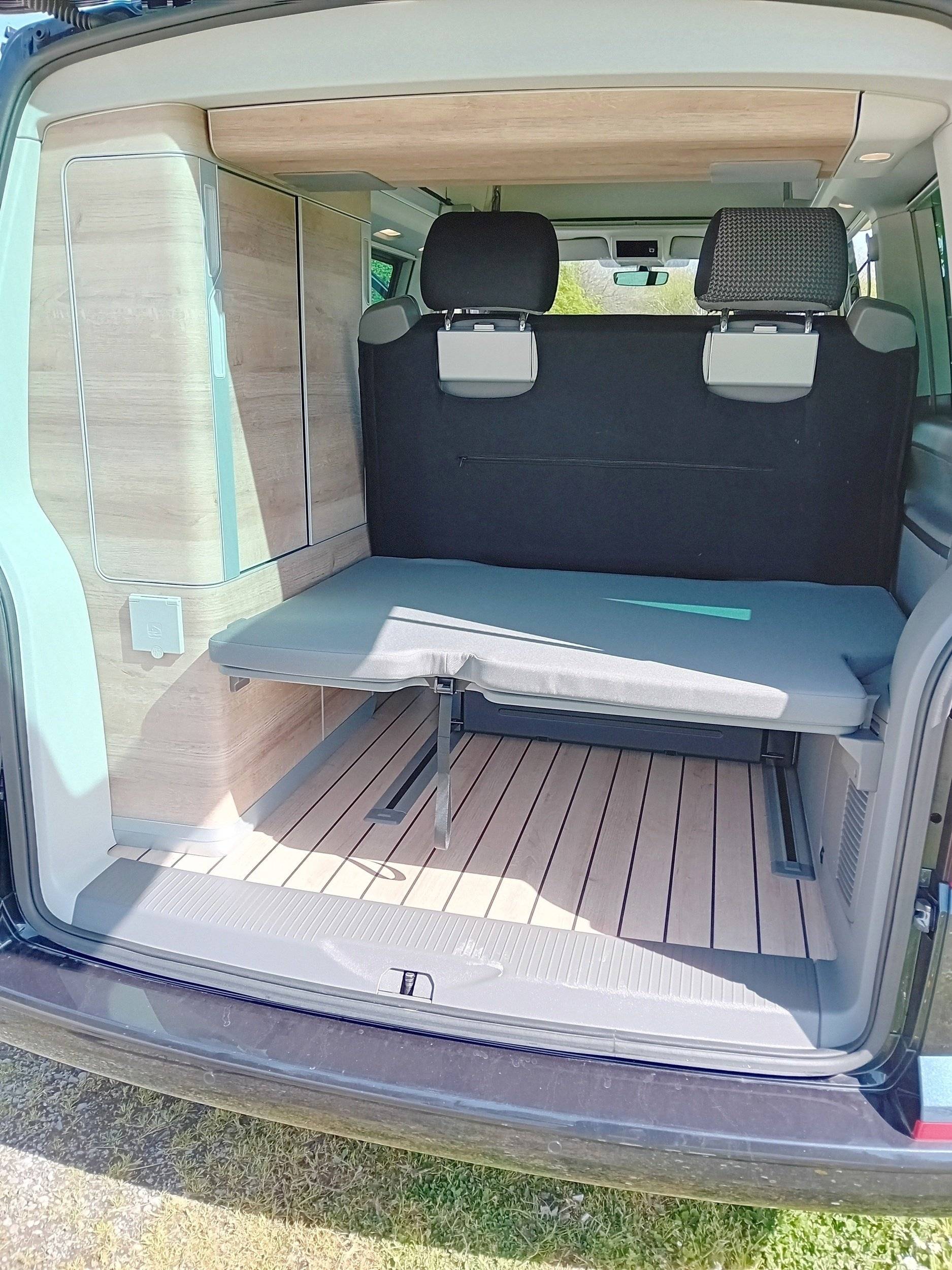 Volkswagen Volkswagen T6.1 California COAST