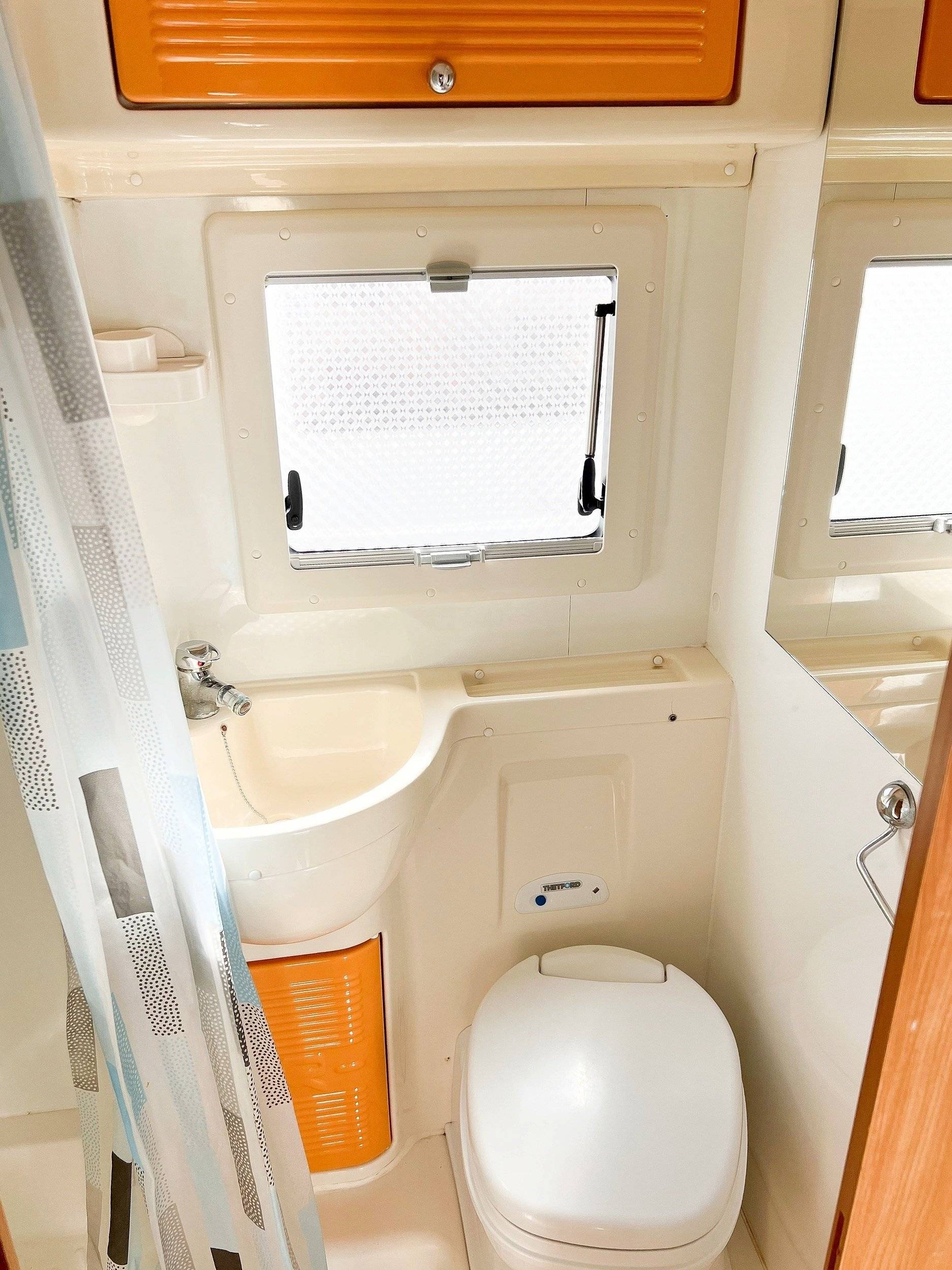 Ford Transit 2.0 TDI 140 CV