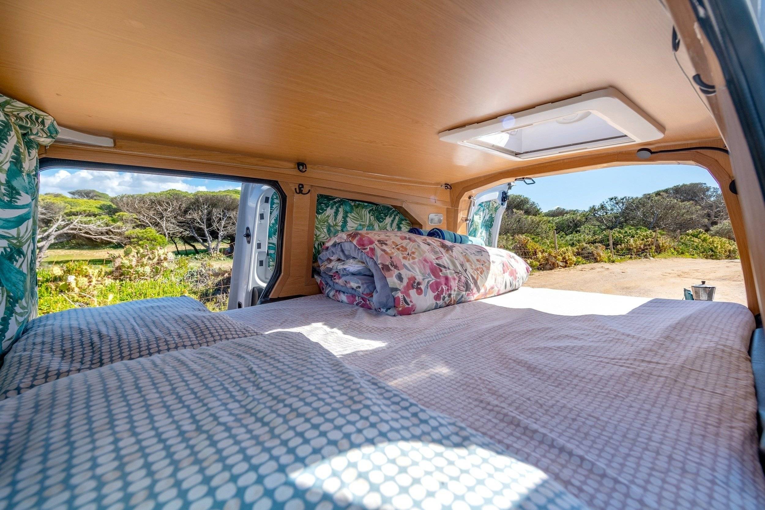 Plazas en cama Citroën Berlingo - Yescapa