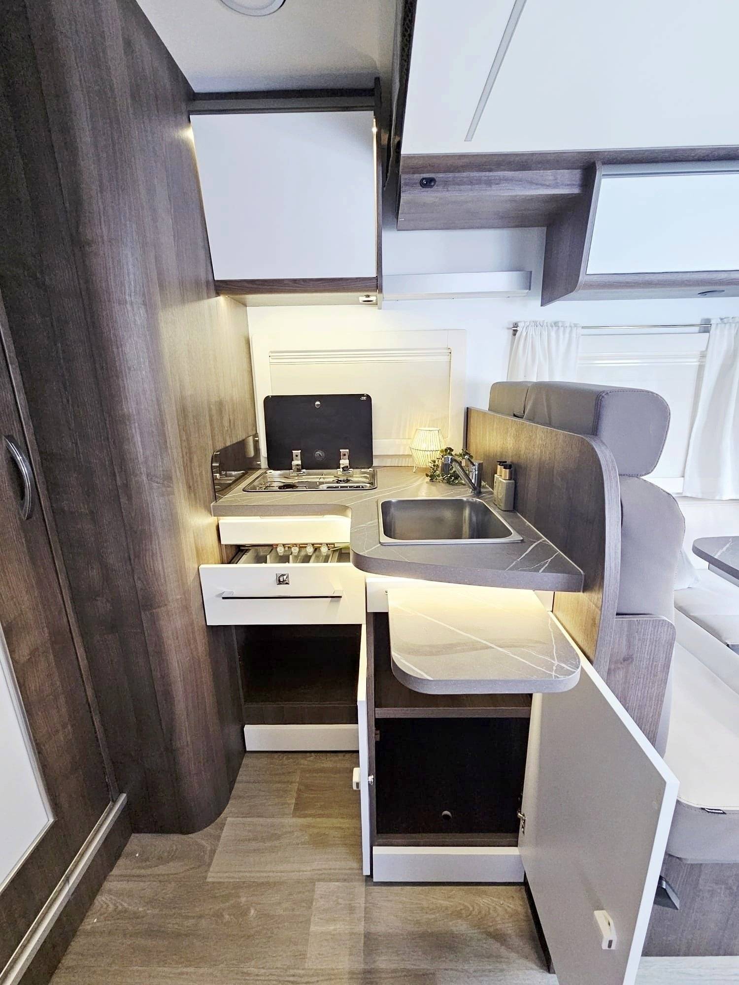 Benimar cocoon 463 Transit 2,0 l 170 ch