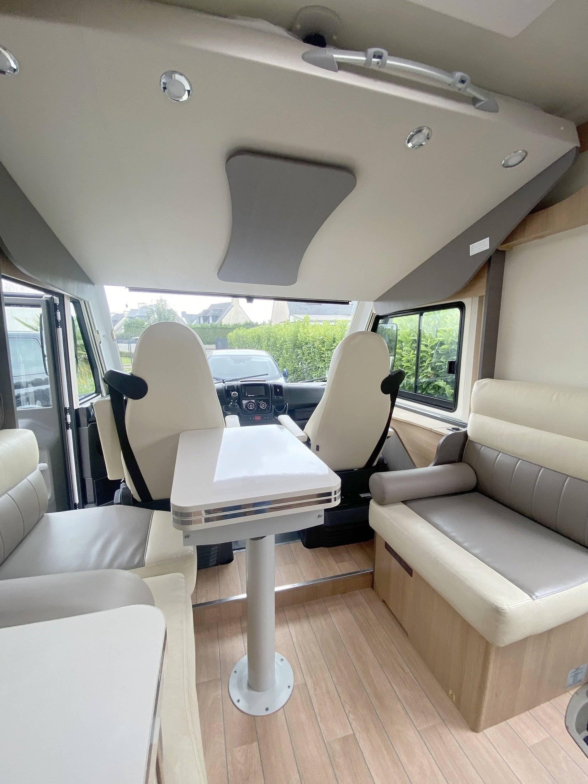 Mclouis NEVIS 372G pack S