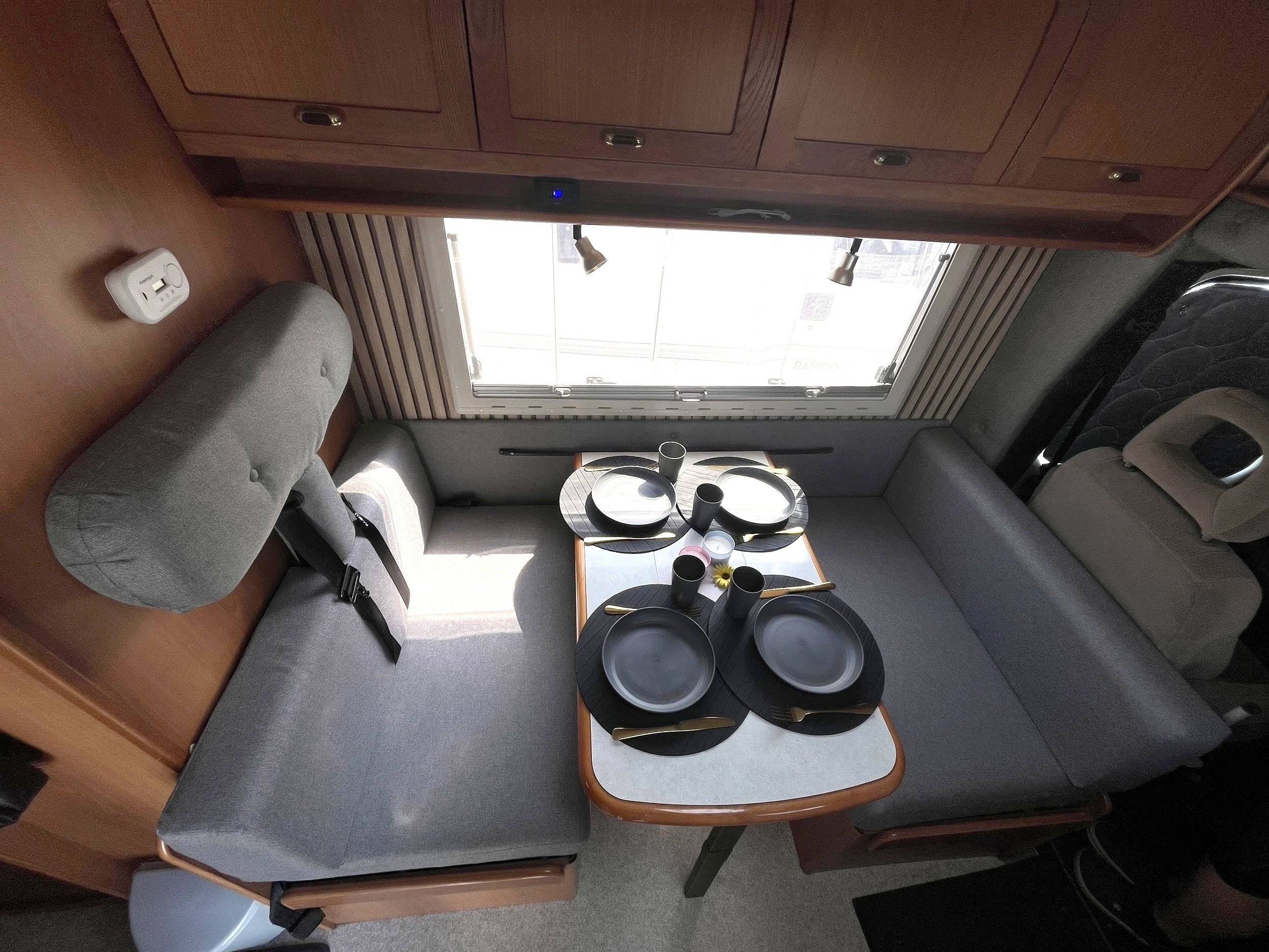 Coin repas Fiat Ducato 2.5tdi - Yescapa