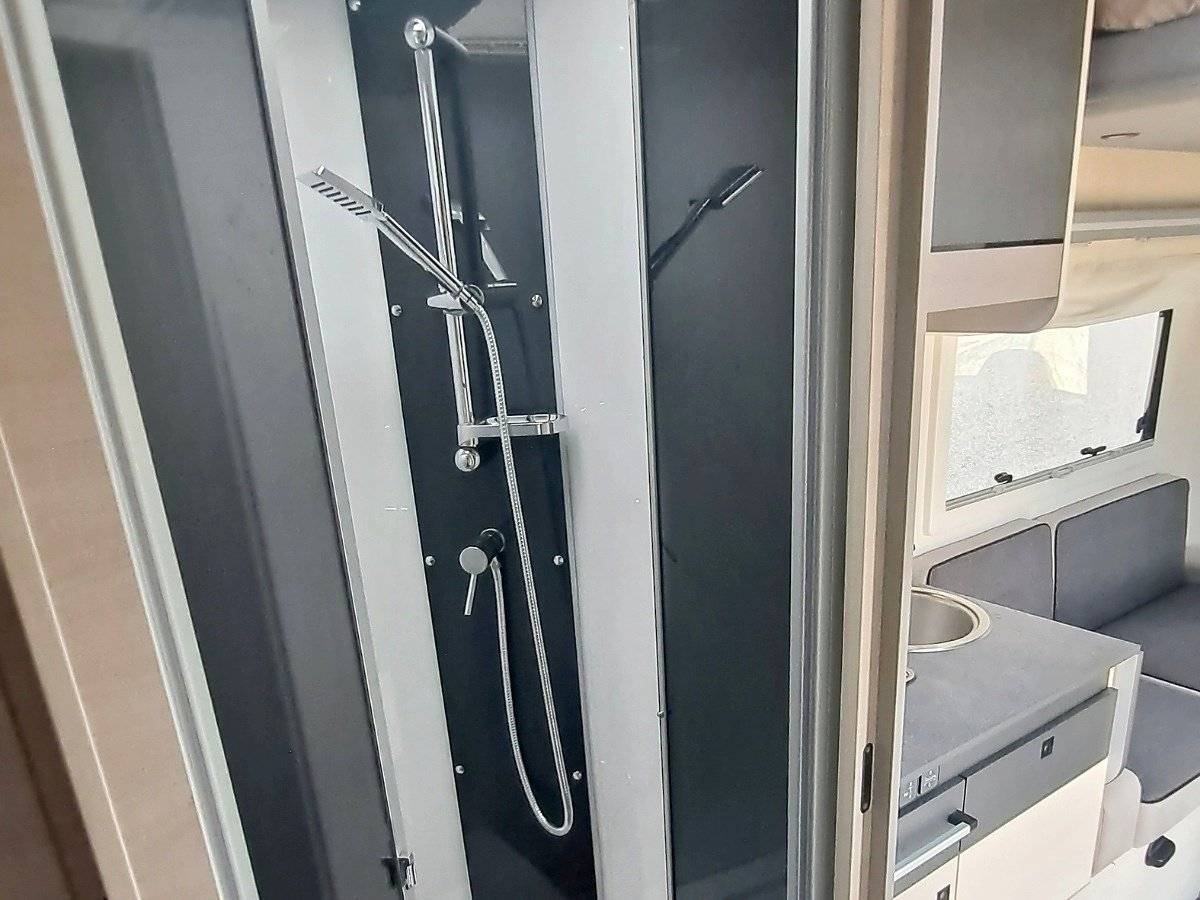 Challenger 380 GRAPHITE