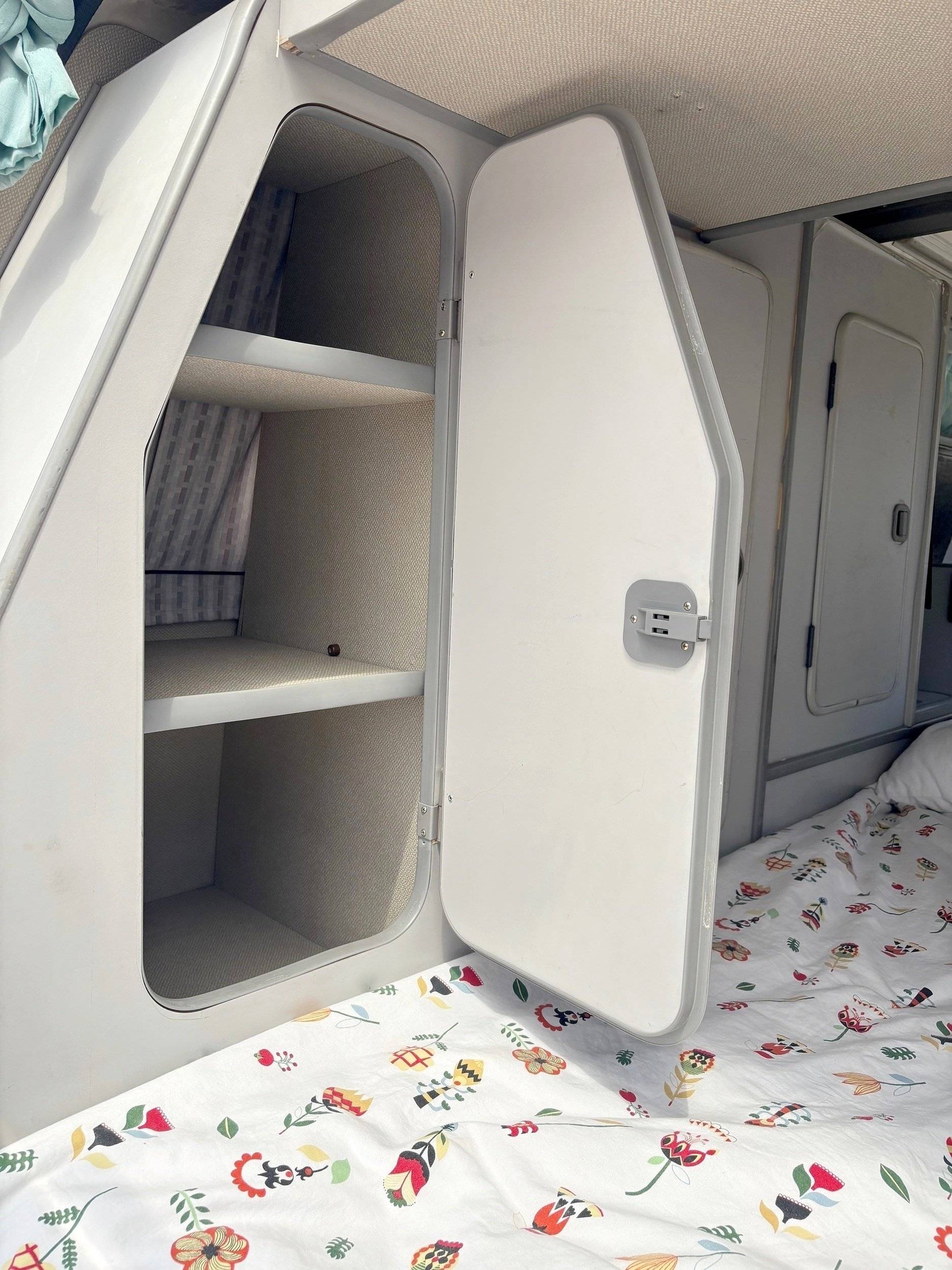 Couchages Volkswagen T3 - Yescapa