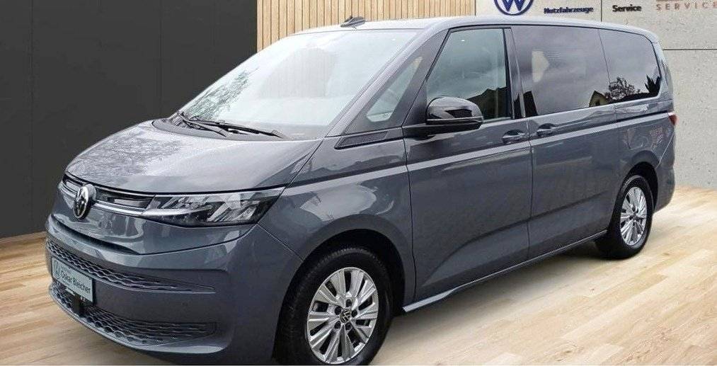 Vista del vehicle angle davanter Volkswagen Multivan T7 - Yescapa