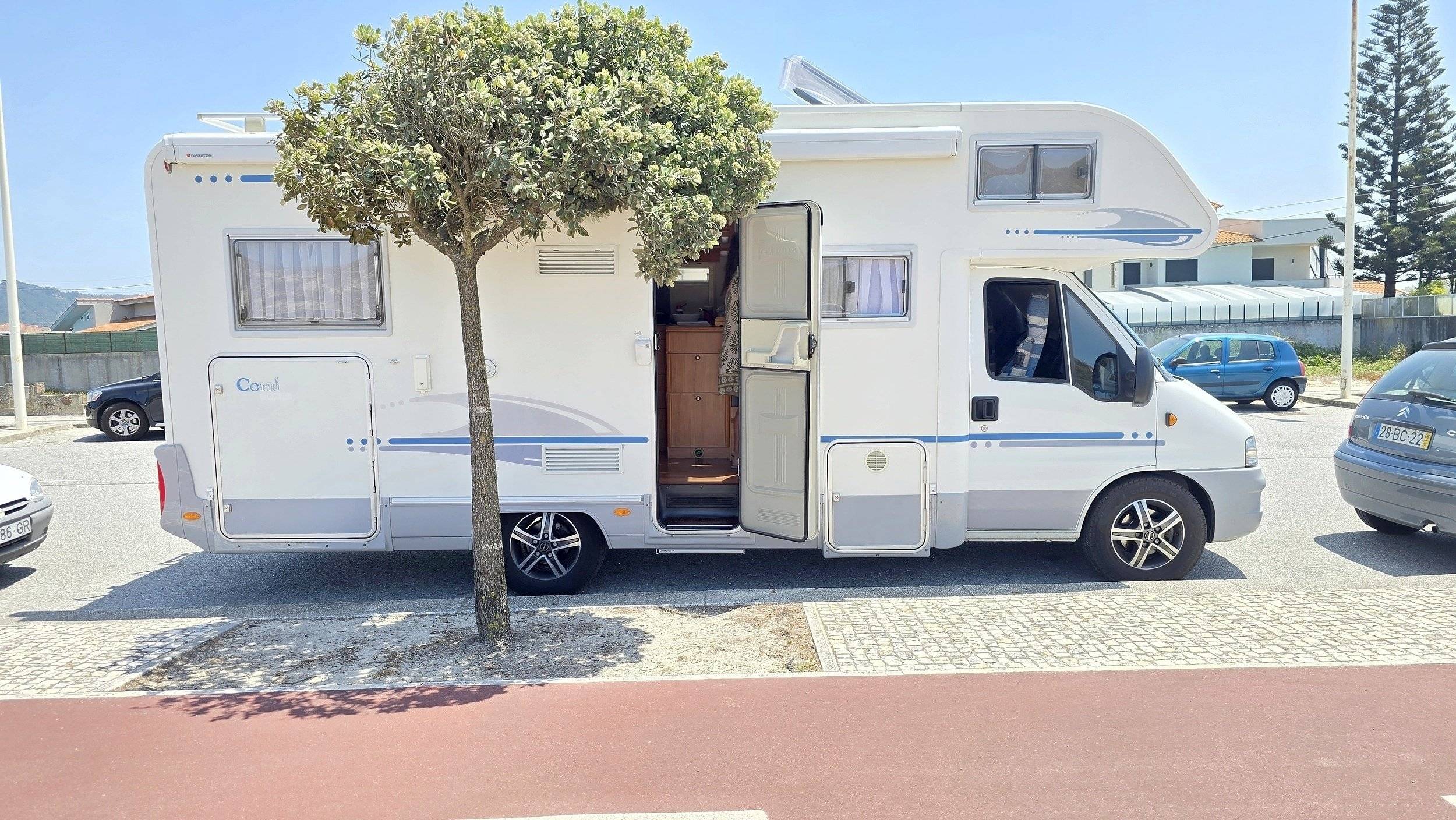 Adria Adriatik 655 sp coral 2.8