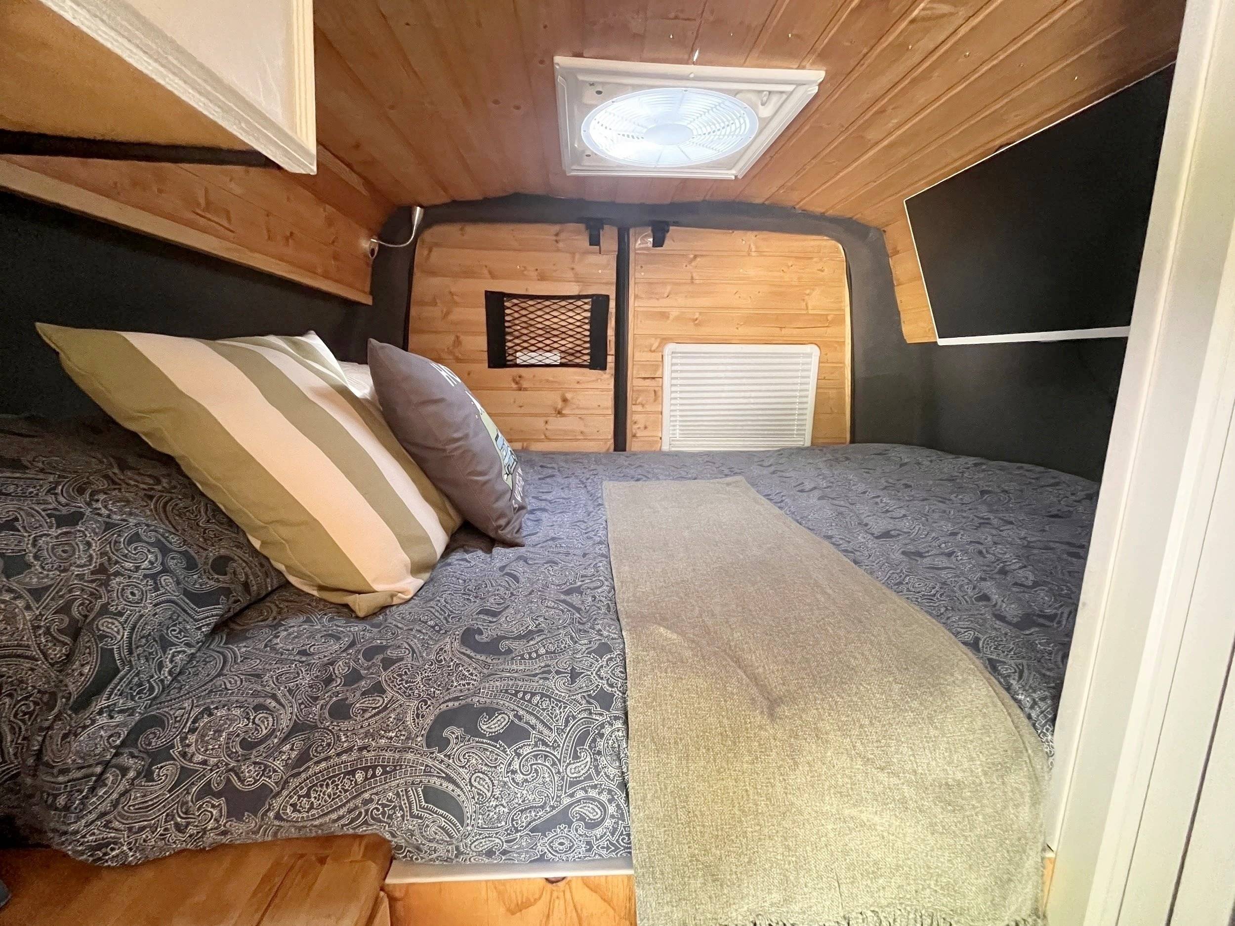 Plazas en cama Renault Master 2,3 l 130 ch - Yescapa