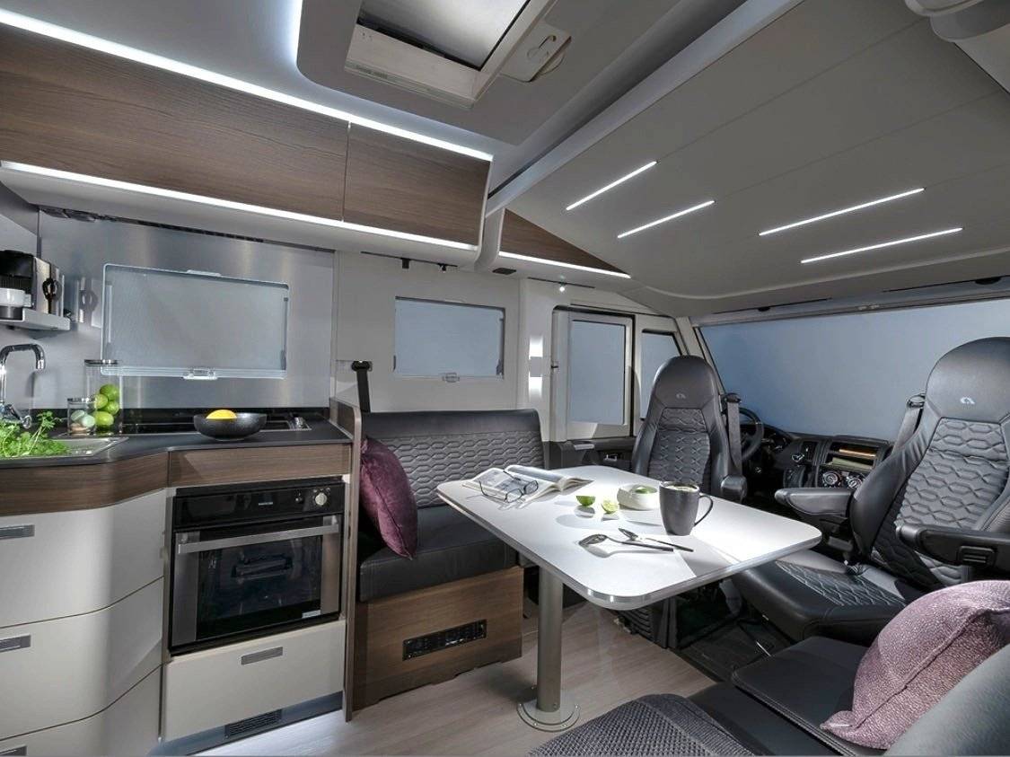 Adria SONIC 700 PLUS DC