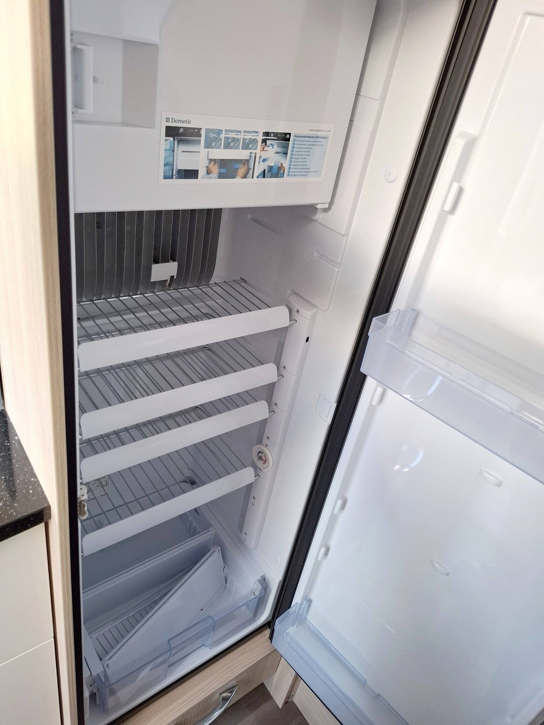 Bürstner Travel Van T690