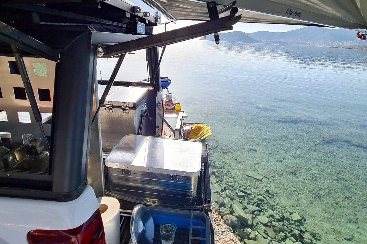 4×4 Automatic Gear Pickupcamper Alucab