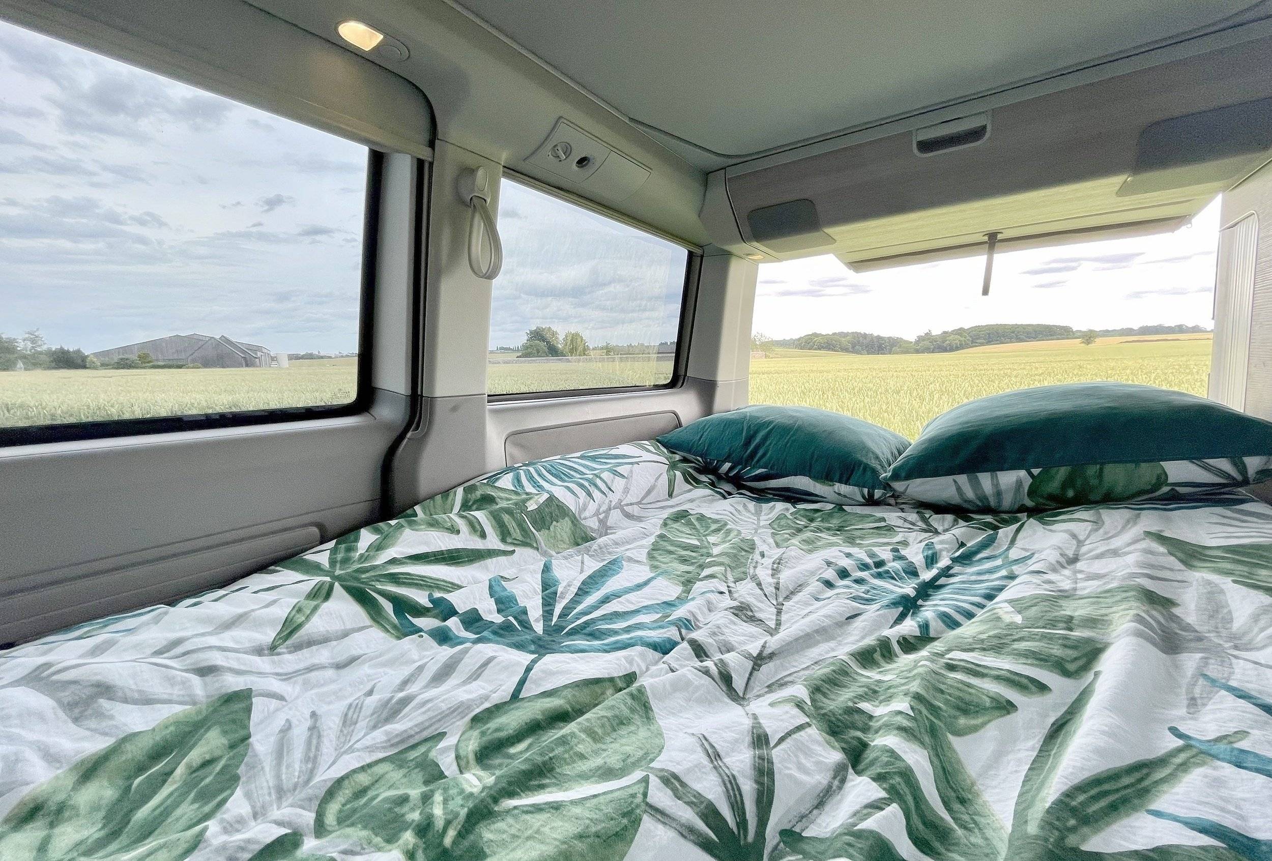 Volkswagen T5 California Coast