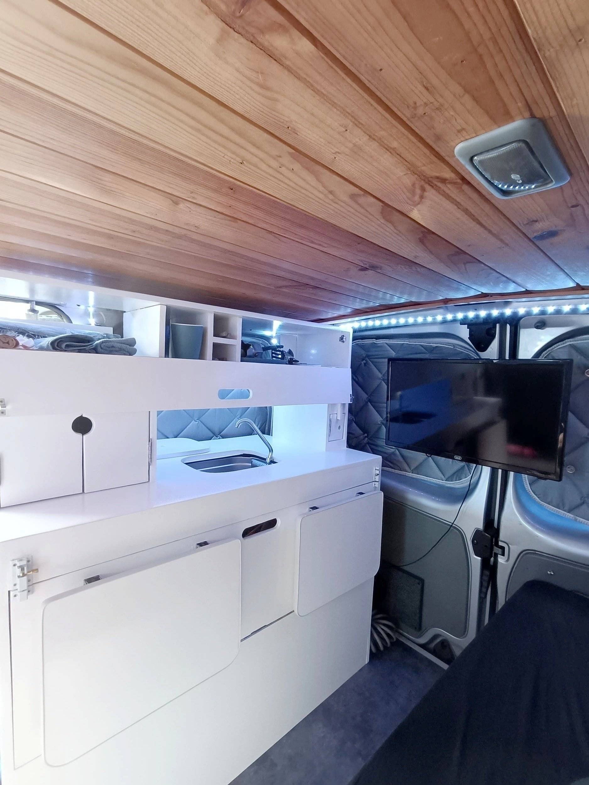 Van Mania Vivaro 1,9 CDTI 100cv