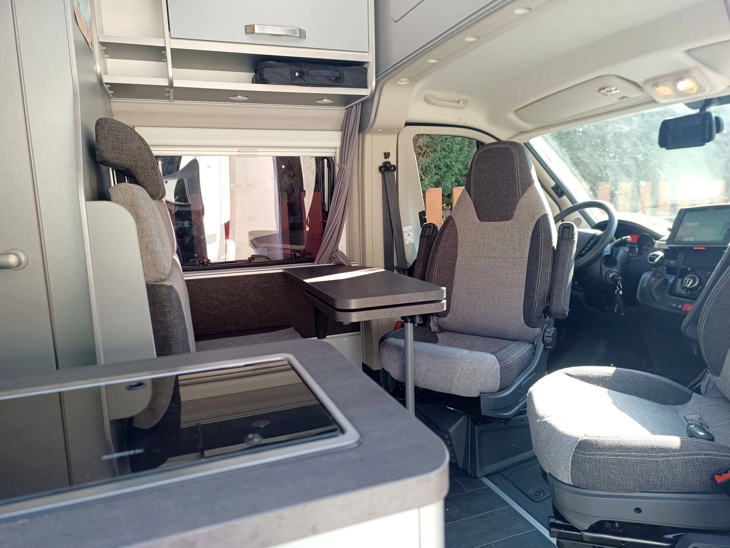 Weinsberg 630 MEG CARATOUR