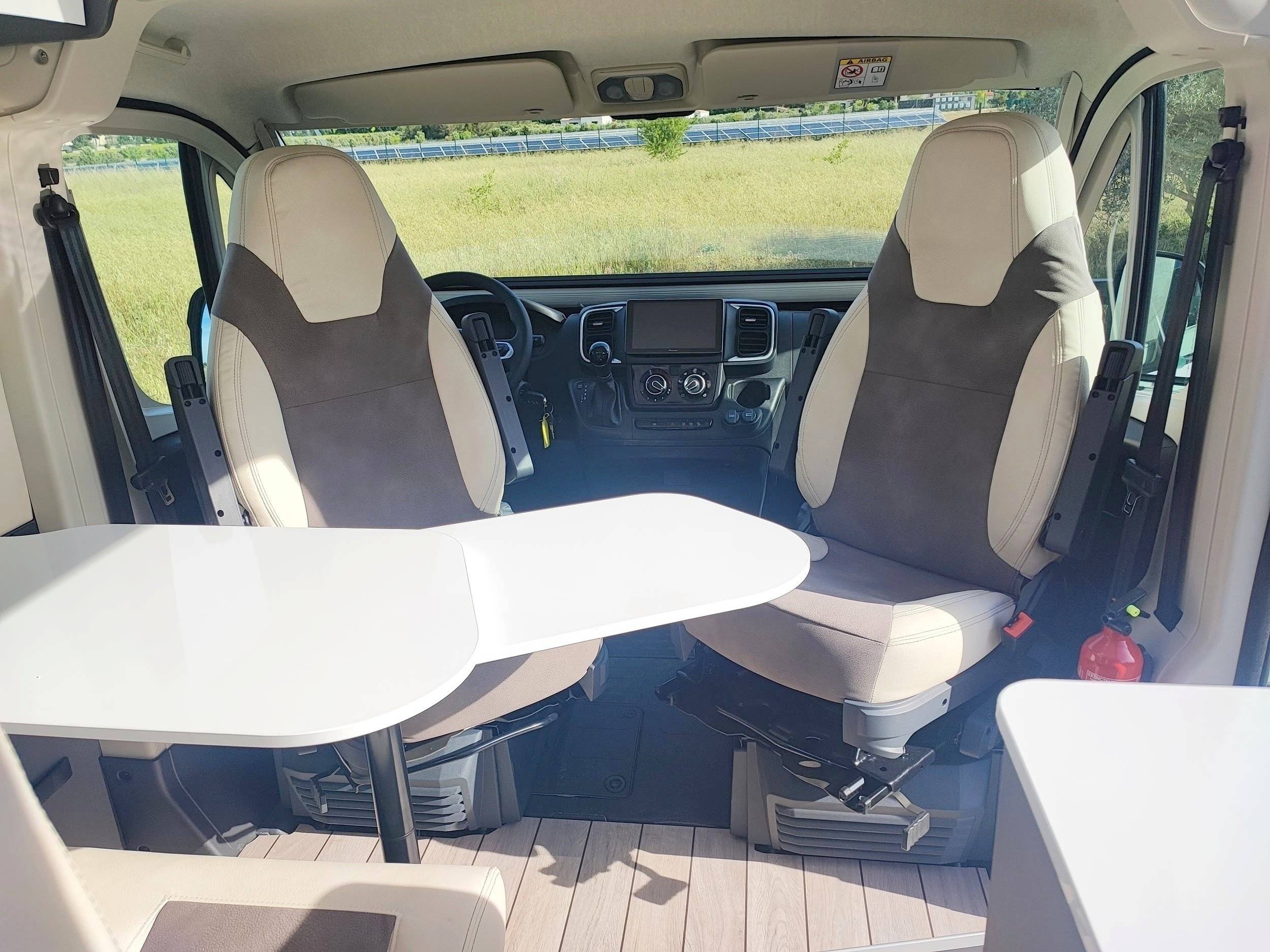 Mclouis Van 3 Luxe Edtion
