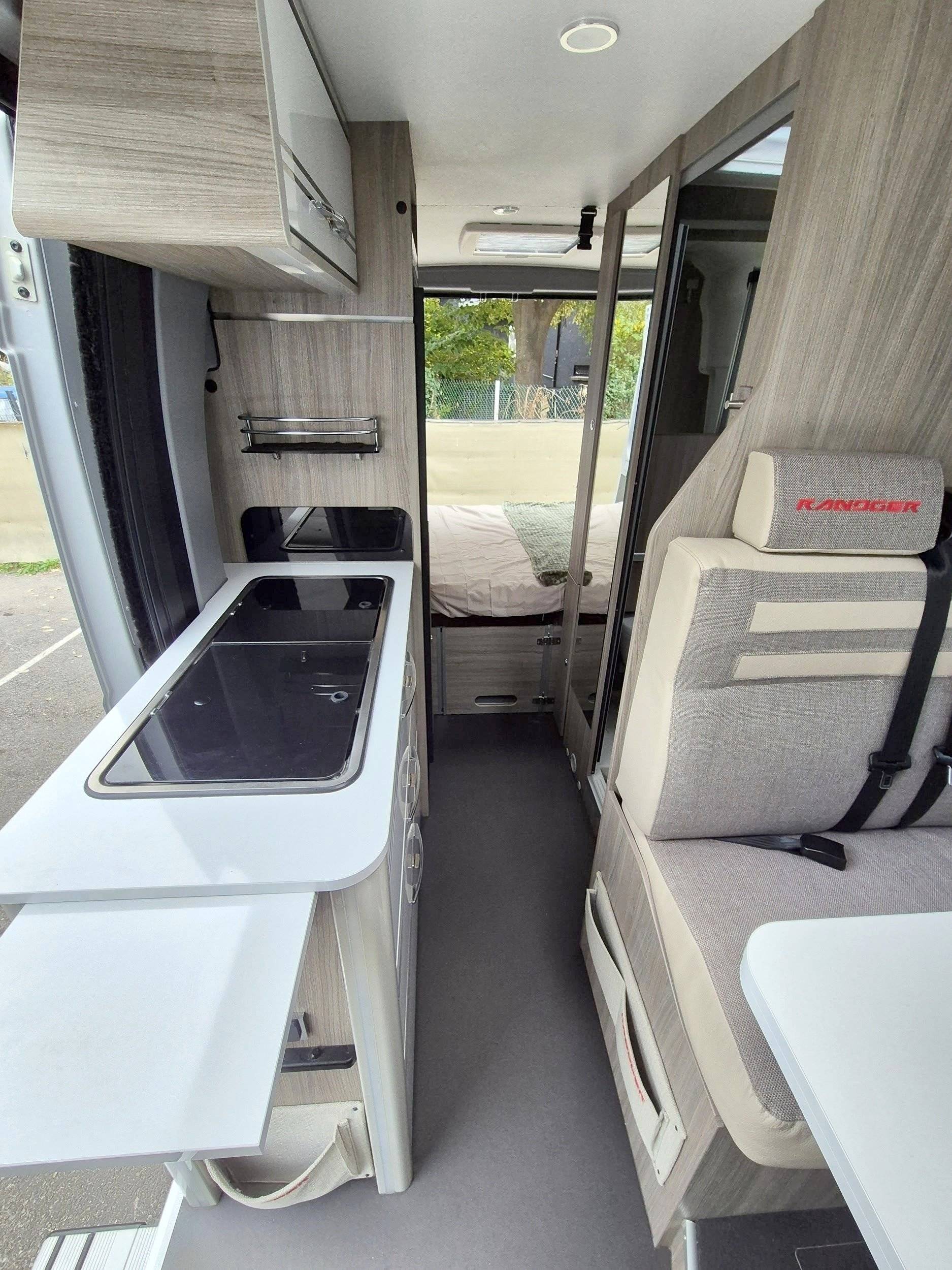 Dinette Fiat Fiat ducato 2,2 140 cv - Yescapa