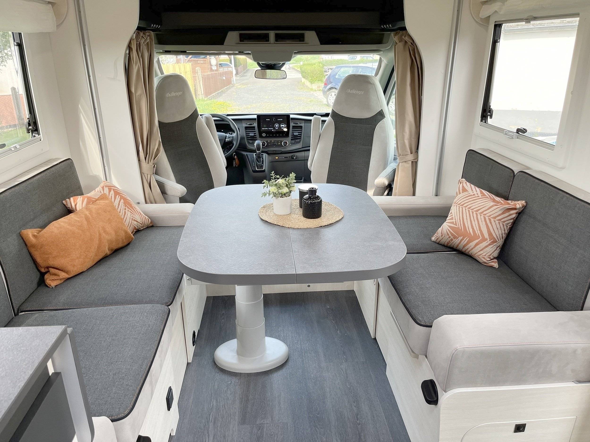 Challenger Transit 2,0 l 170 ch