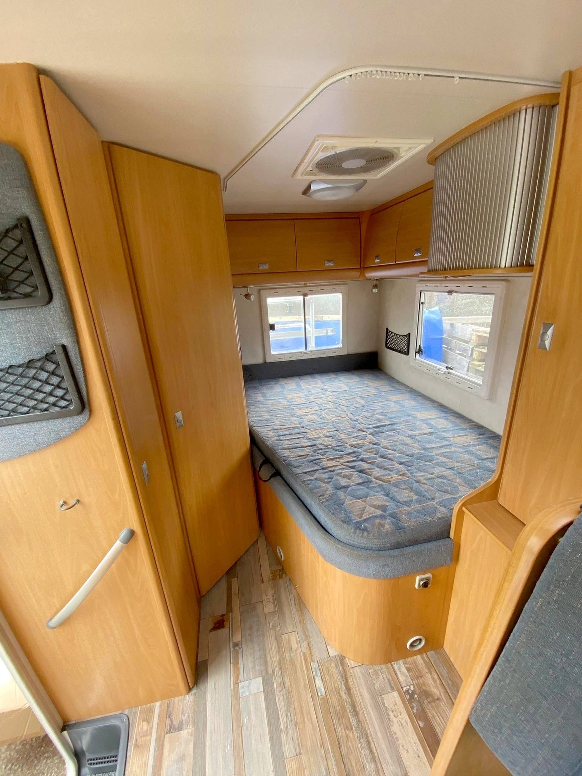 Schlafplätze Citroën Jumper 2,2 l 110 ch - Yescapa