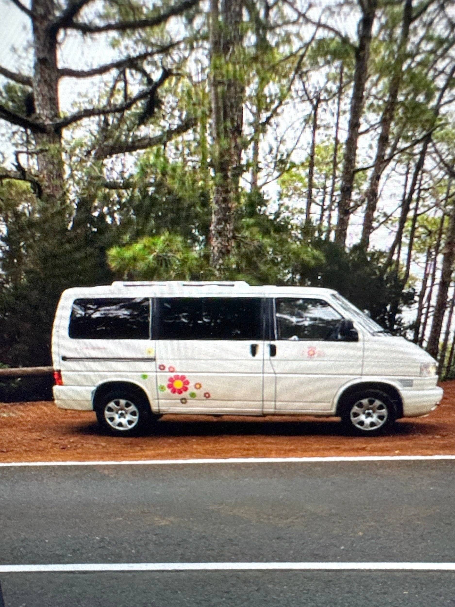 schräge Vorderansicht  - Yescapa