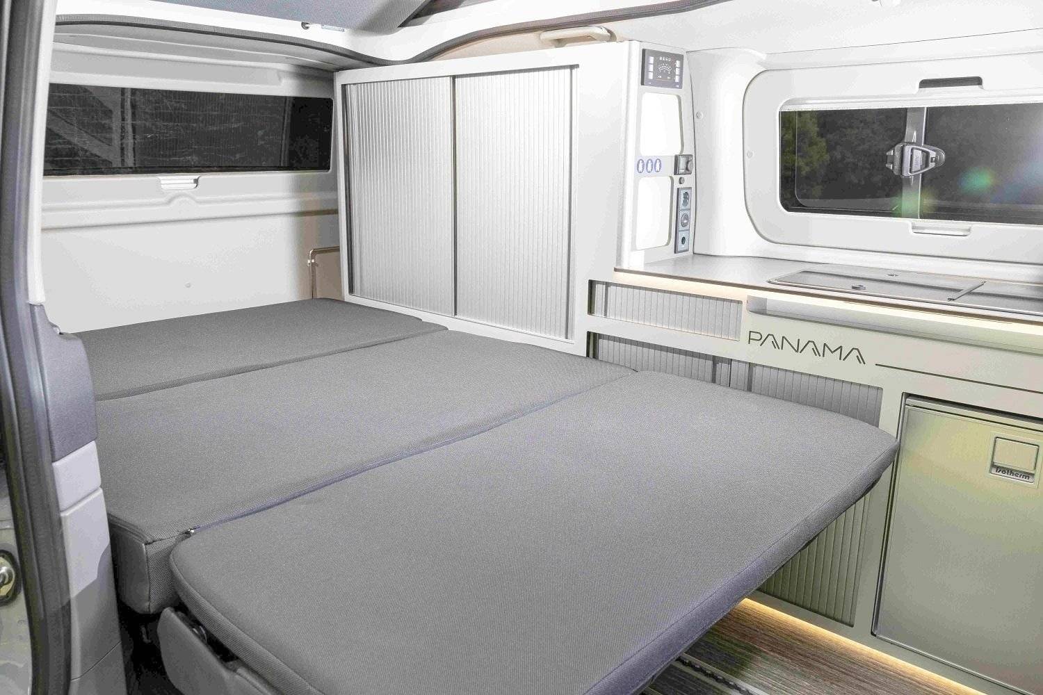Plazas en cama Ford TOURNEO CUSTOM 136 BVA - Yescapa