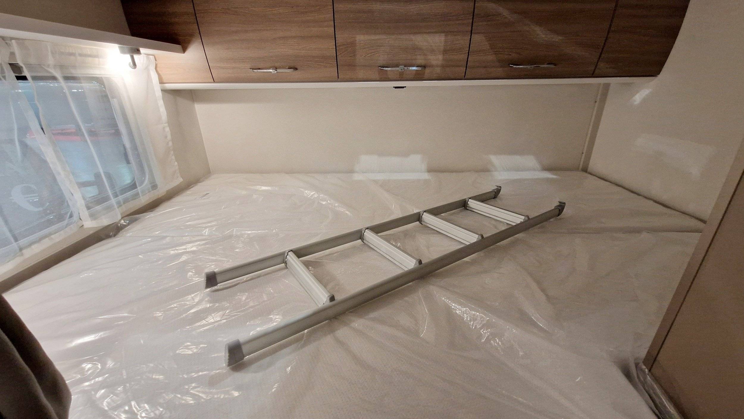 Plazas en cama Fiat Ducato 2,2 140cv - Yescapa