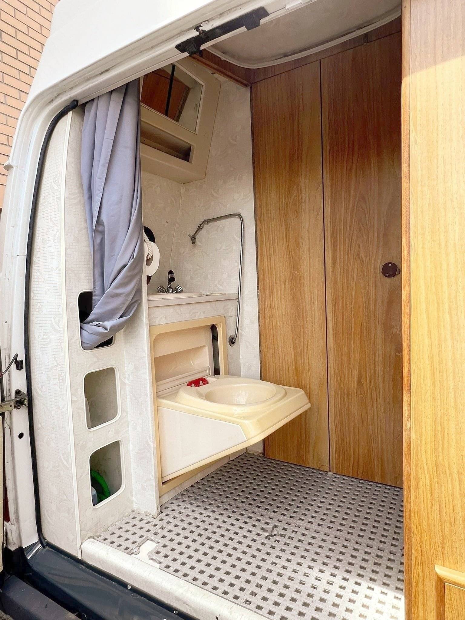 Camper Track Andrade