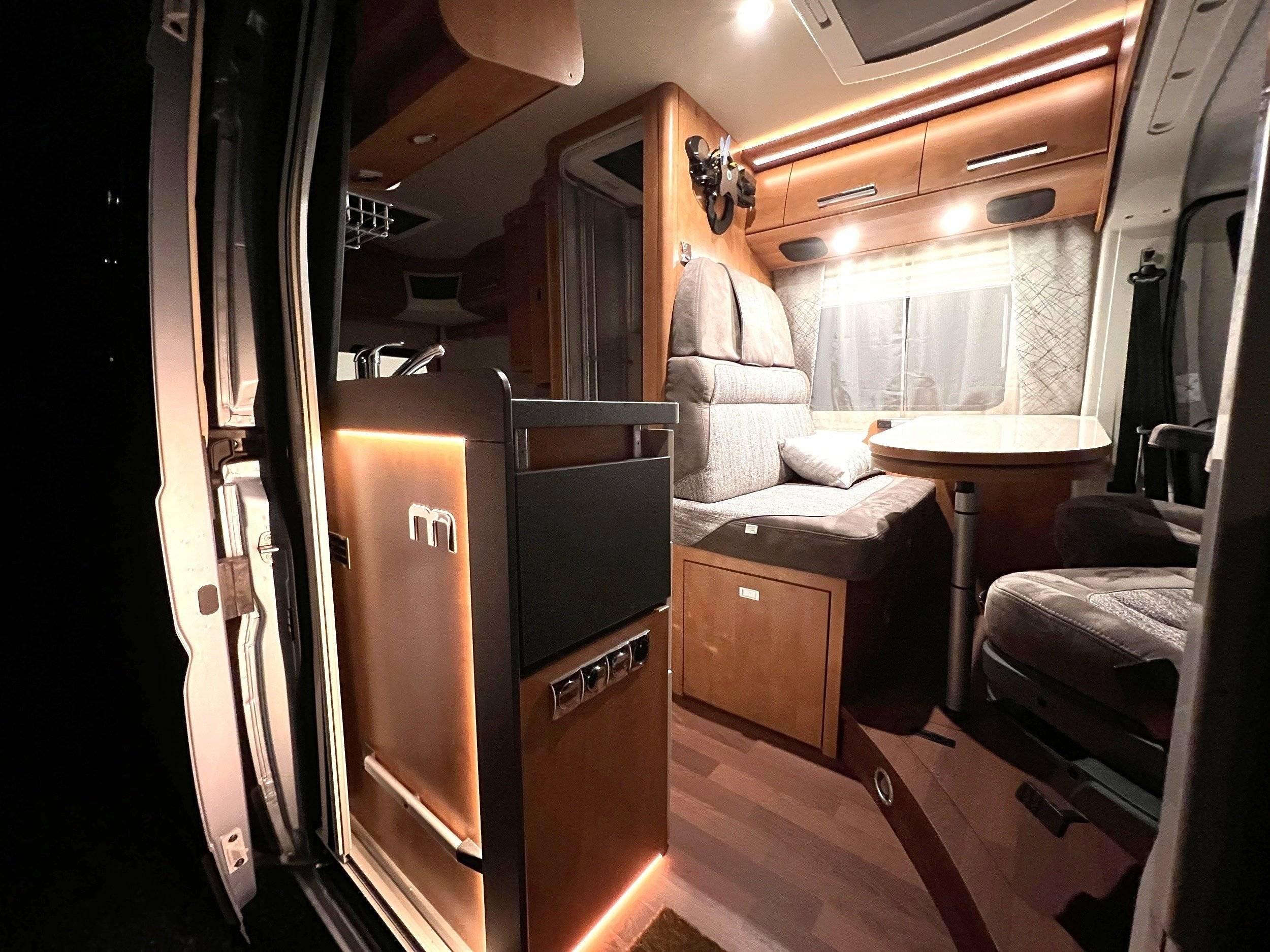 Malibu Van Compact 600 LE