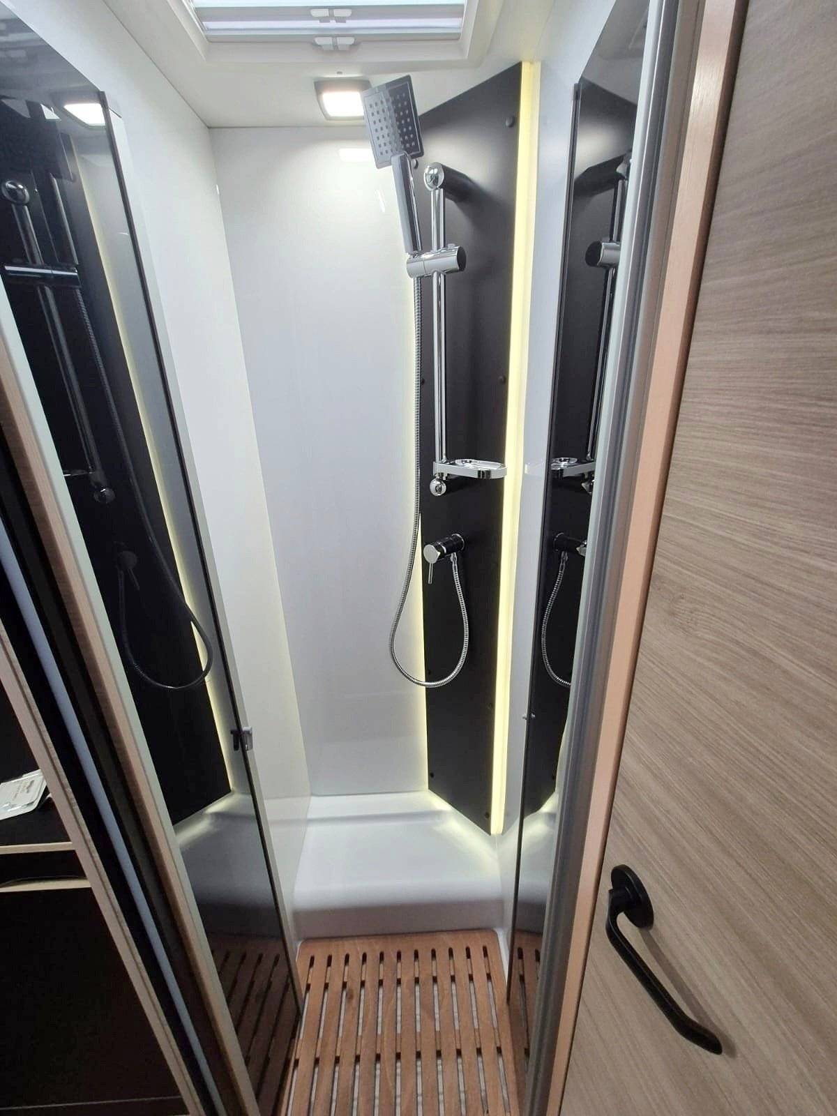 Challenger 384 etape edition