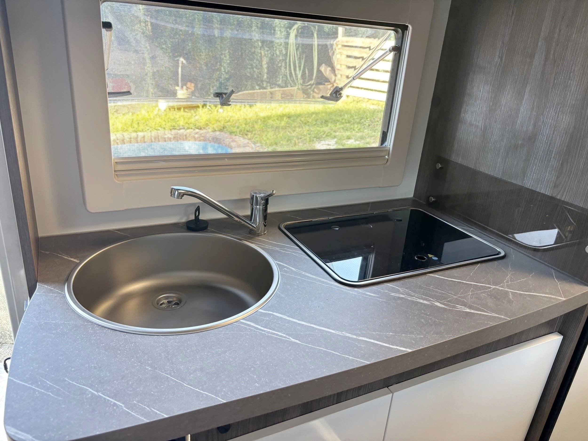 Benimar SPORT 340 UP
