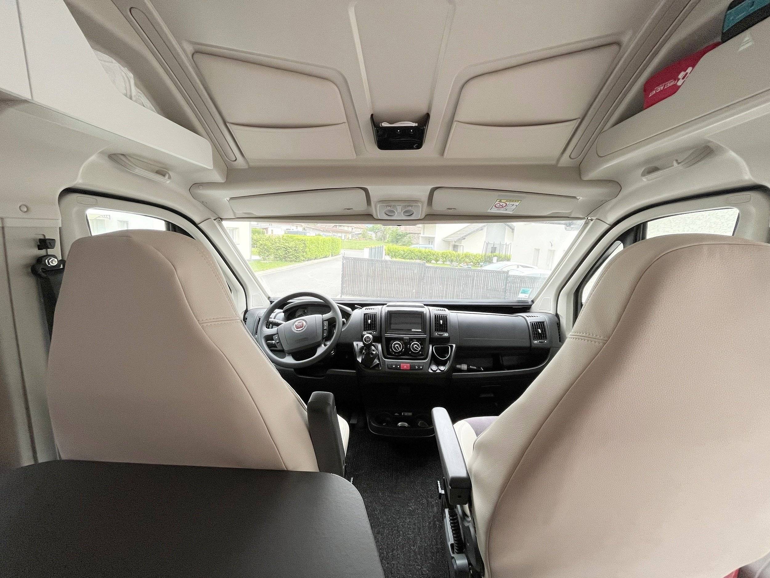 Challenger Challenger v114 MAX Road Edition