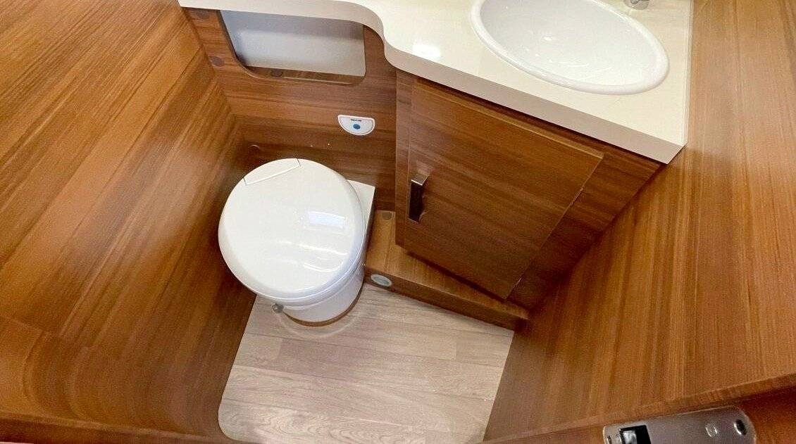 Elnagh Elnagh  Baron